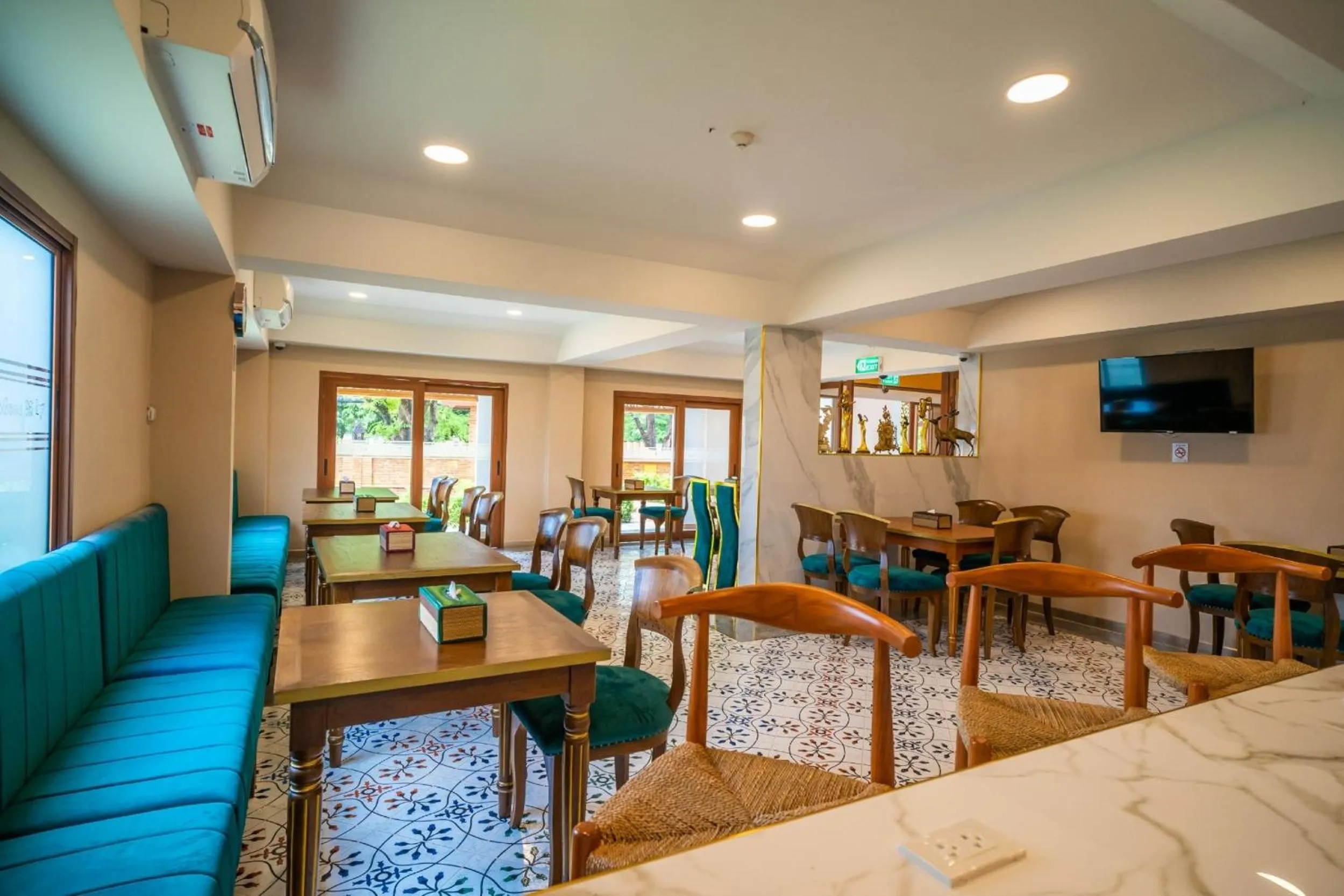 Restaurant/places to eat in Siri Nakornpink Chiang Mai Hotel SHA Plus