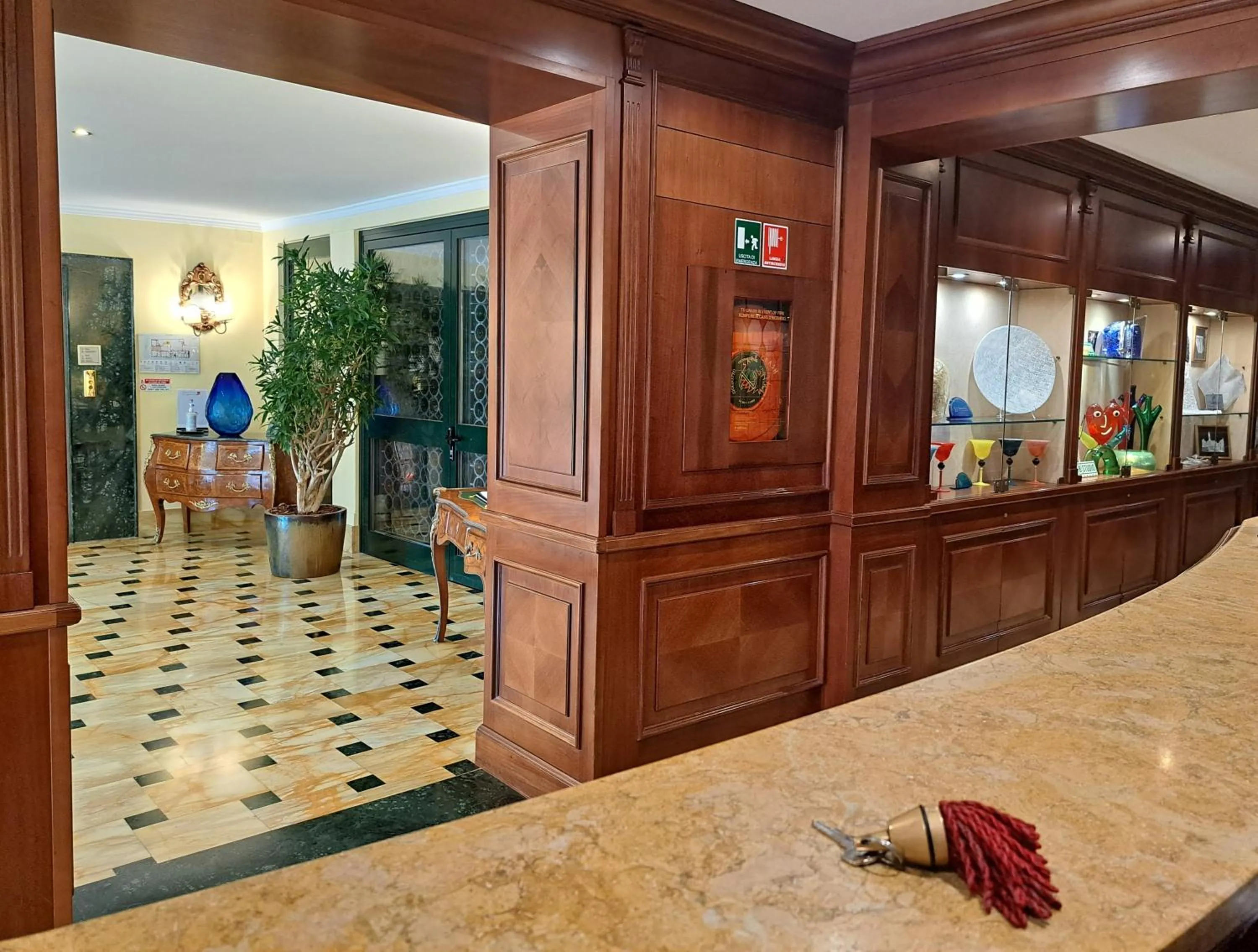 concierge in Sina Palazzo Sant'Angelo