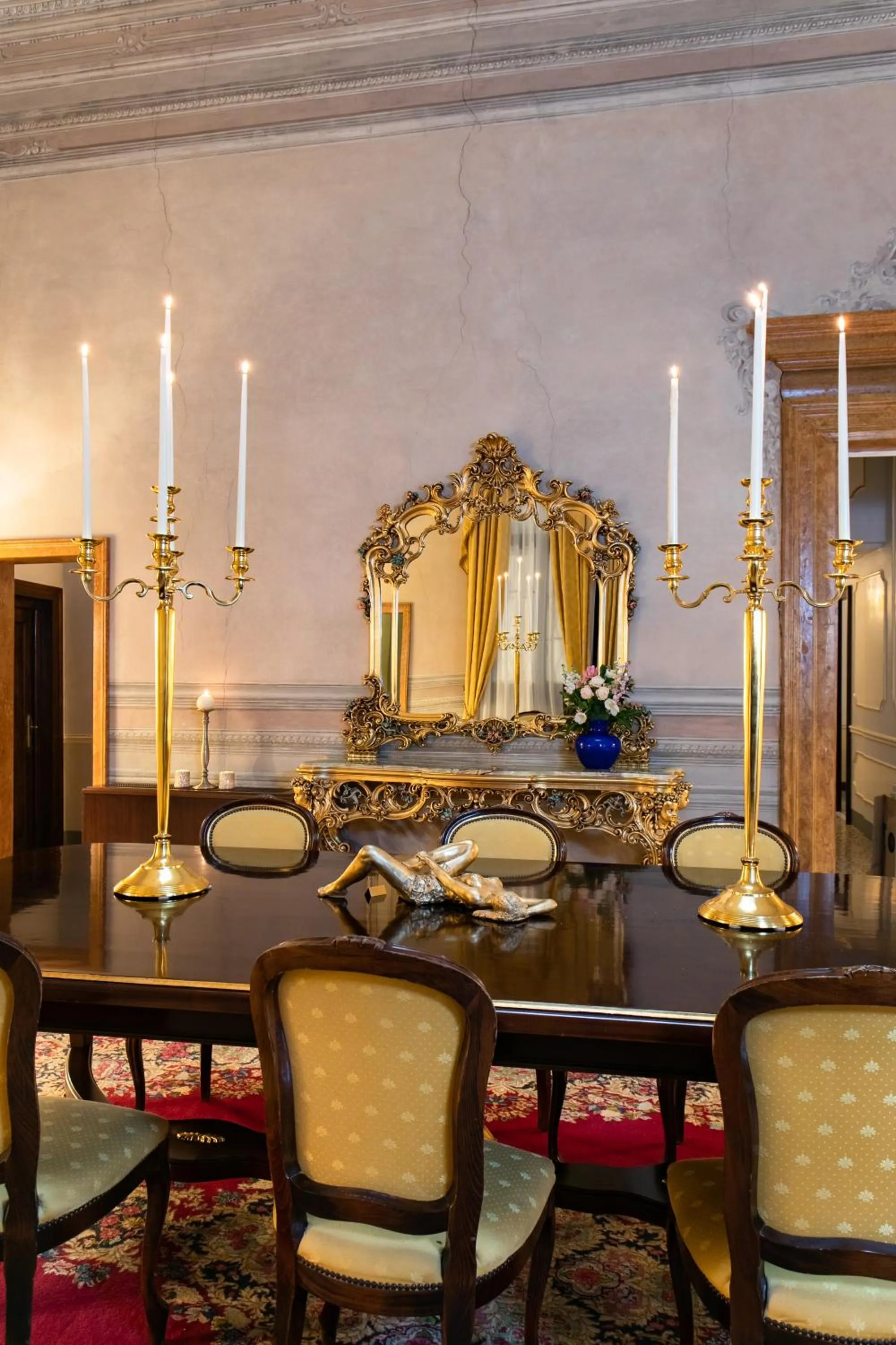 Decorative detail in Ca' Vendramin Zago