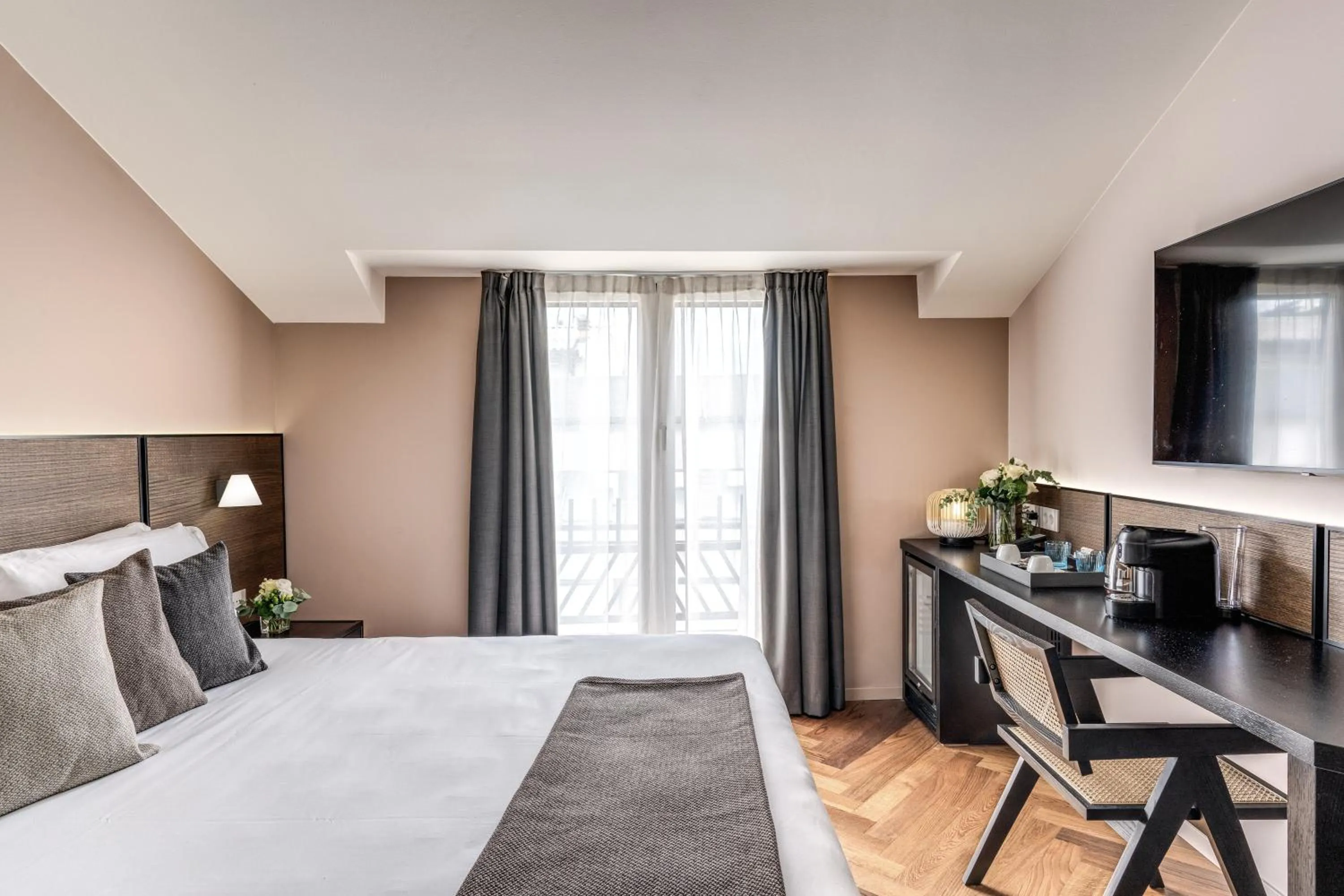 Bedroom, Bed in Plinius Lifestyle Hotel Lake Como