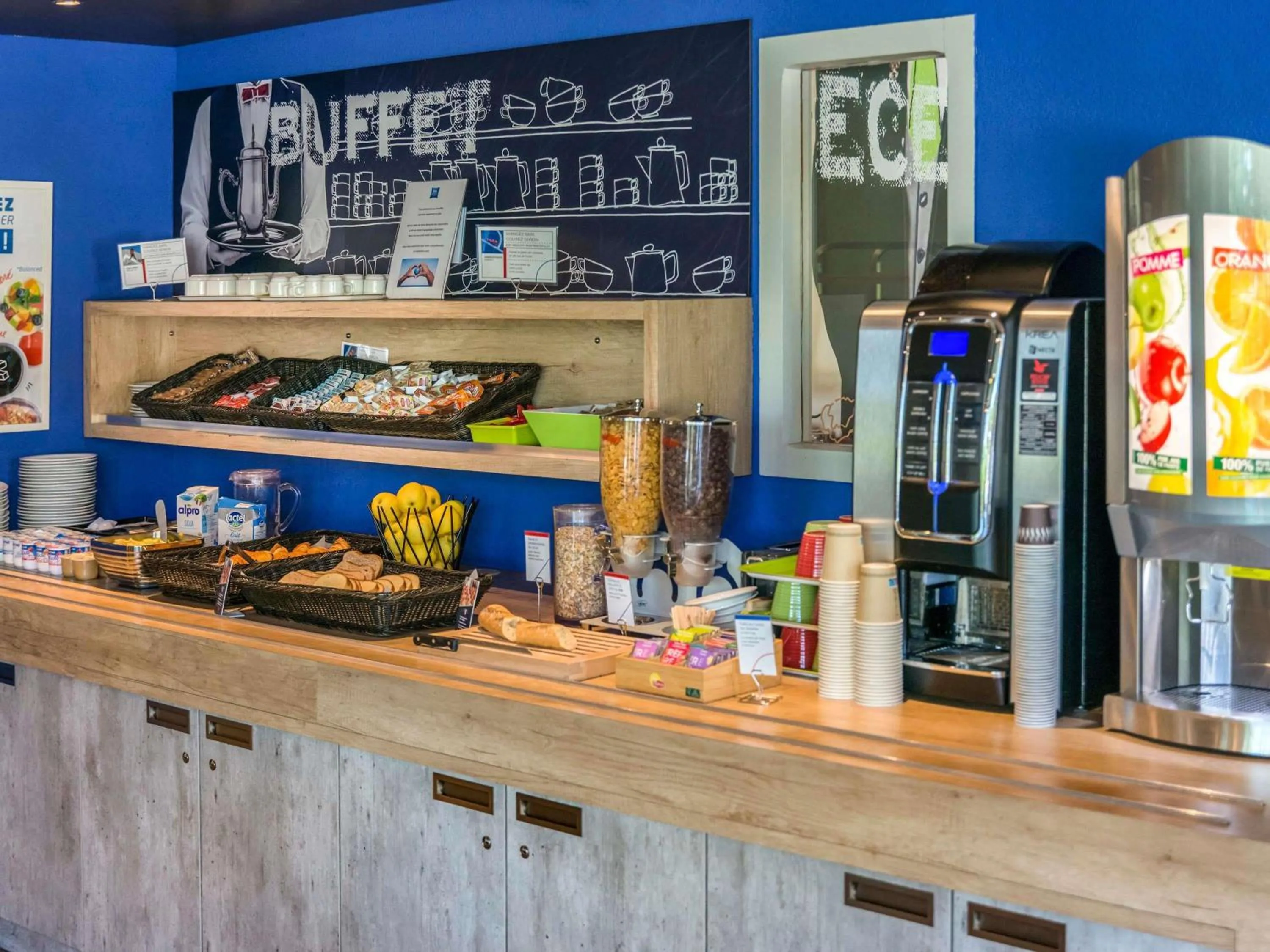 Breakfast in Ibis Budget Archamps Porte de Genève