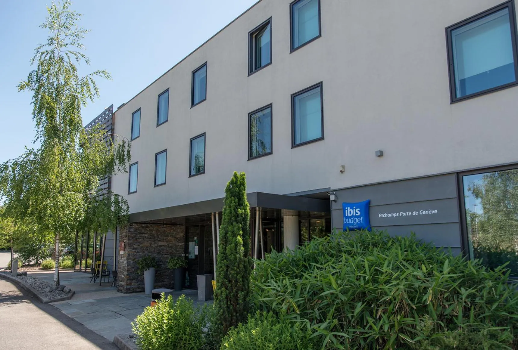 Property building in Ibis Budget Archamps Porte de Genève