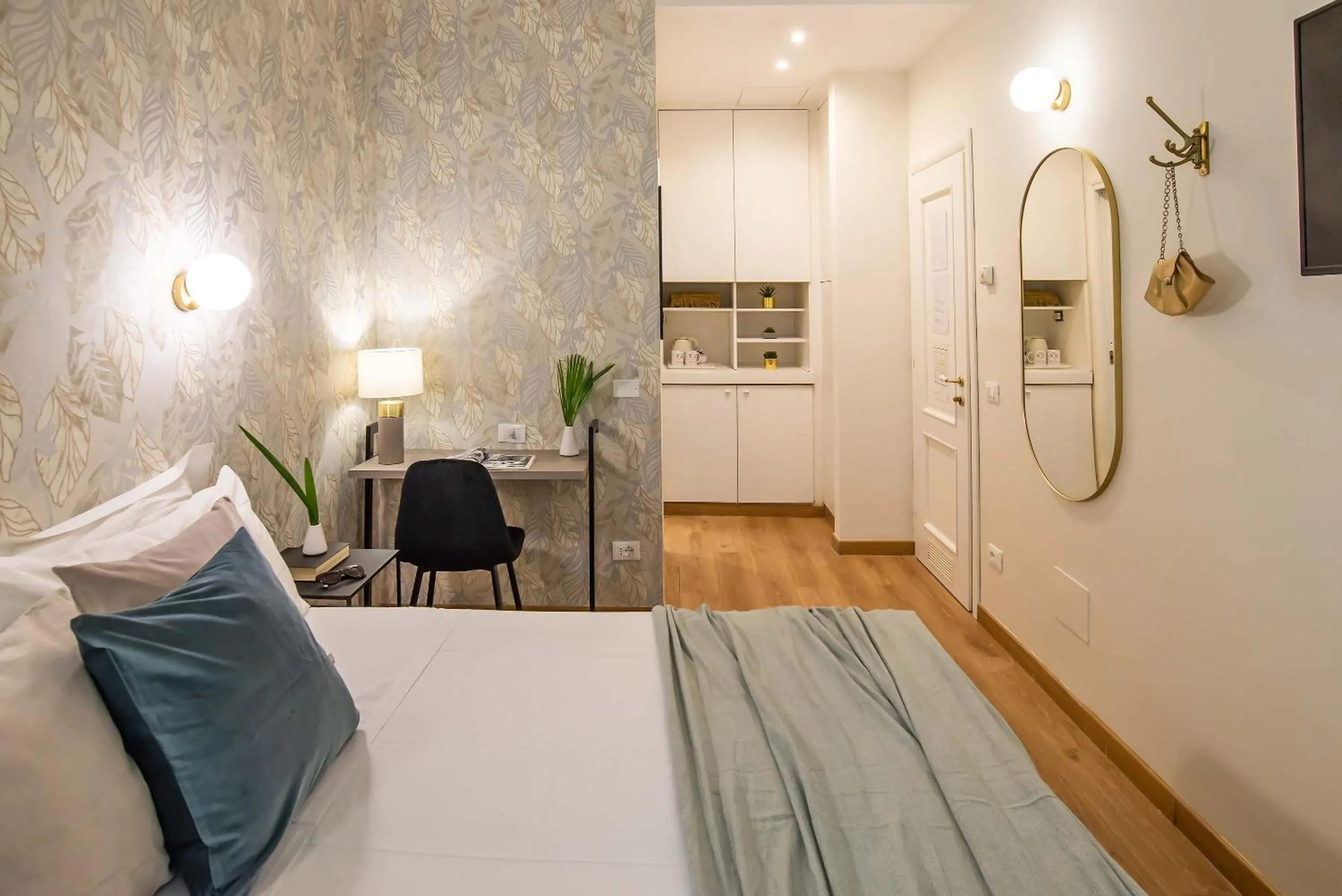 Photo of the whole room, Bed in 94Rooms Vatican Guest House- Scipioni