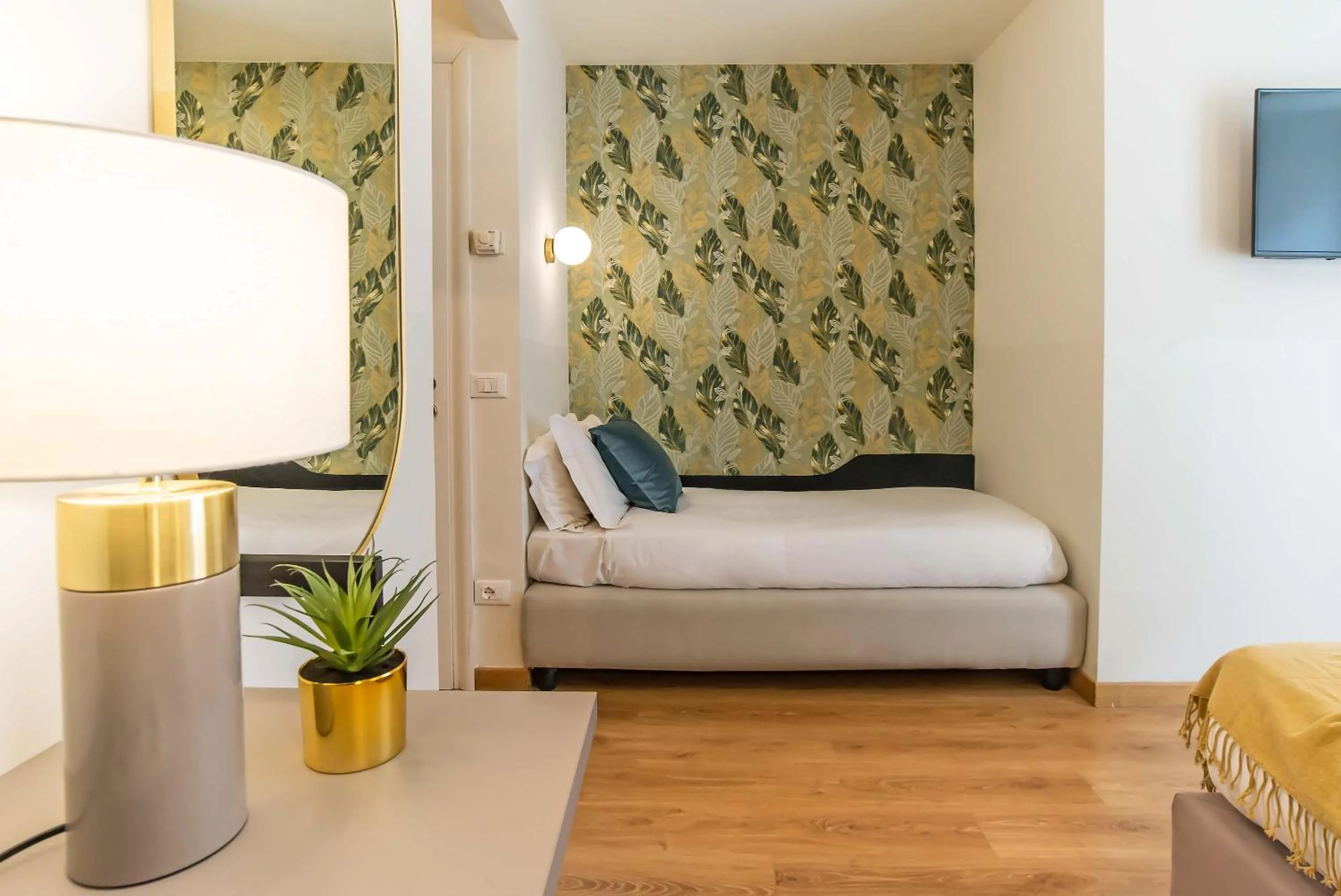 Bed in 94Rooms Vatican Guest House- Scipioni