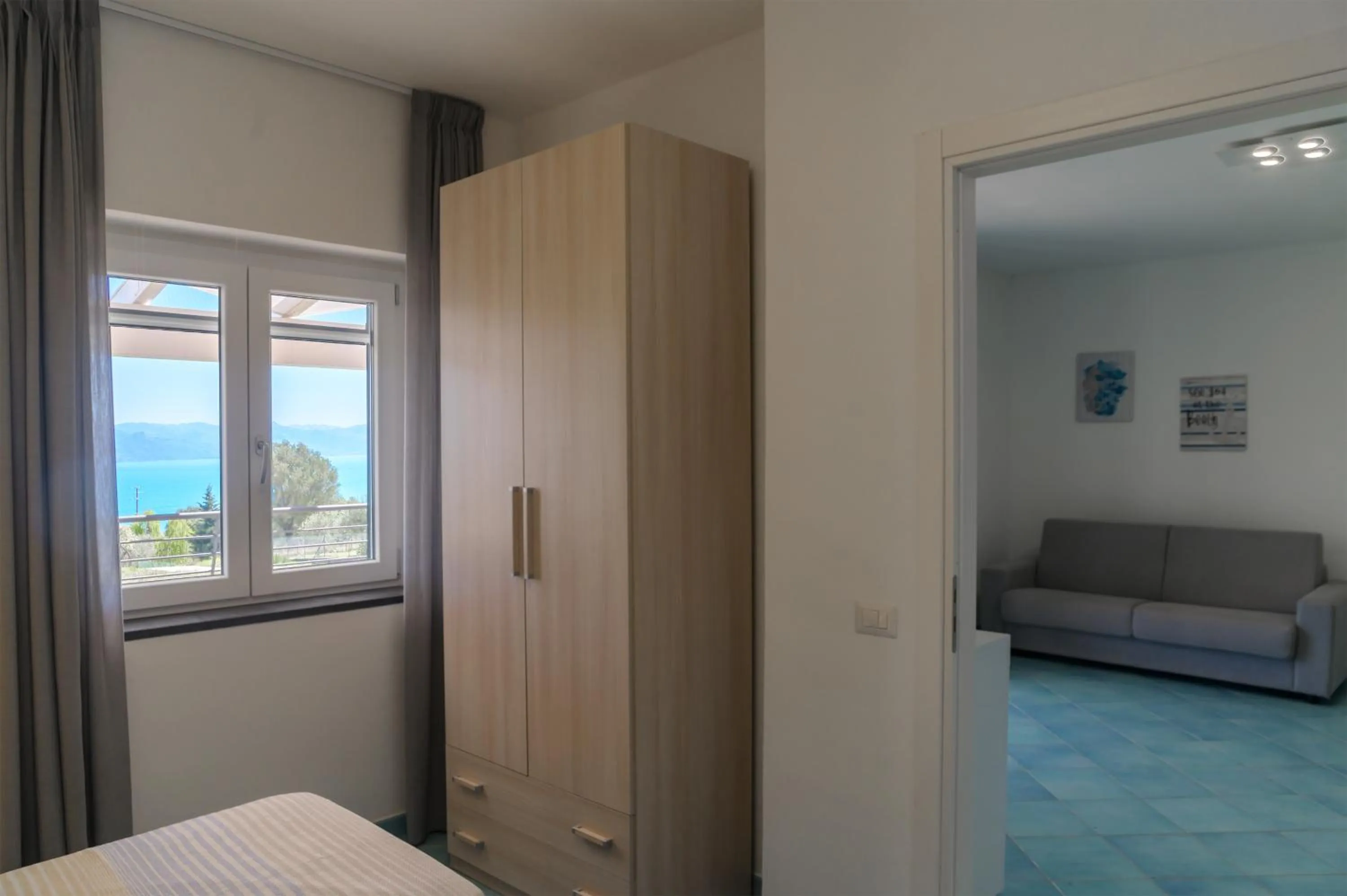 wardrobe in L'Incanto del Golfo