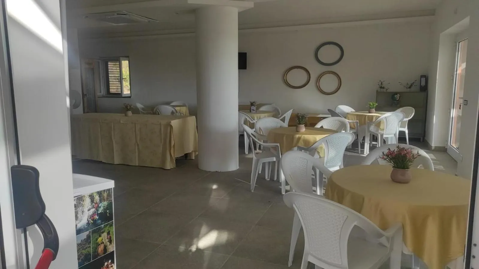 Communal lounge/ TV room in L'Incanto del Golfo