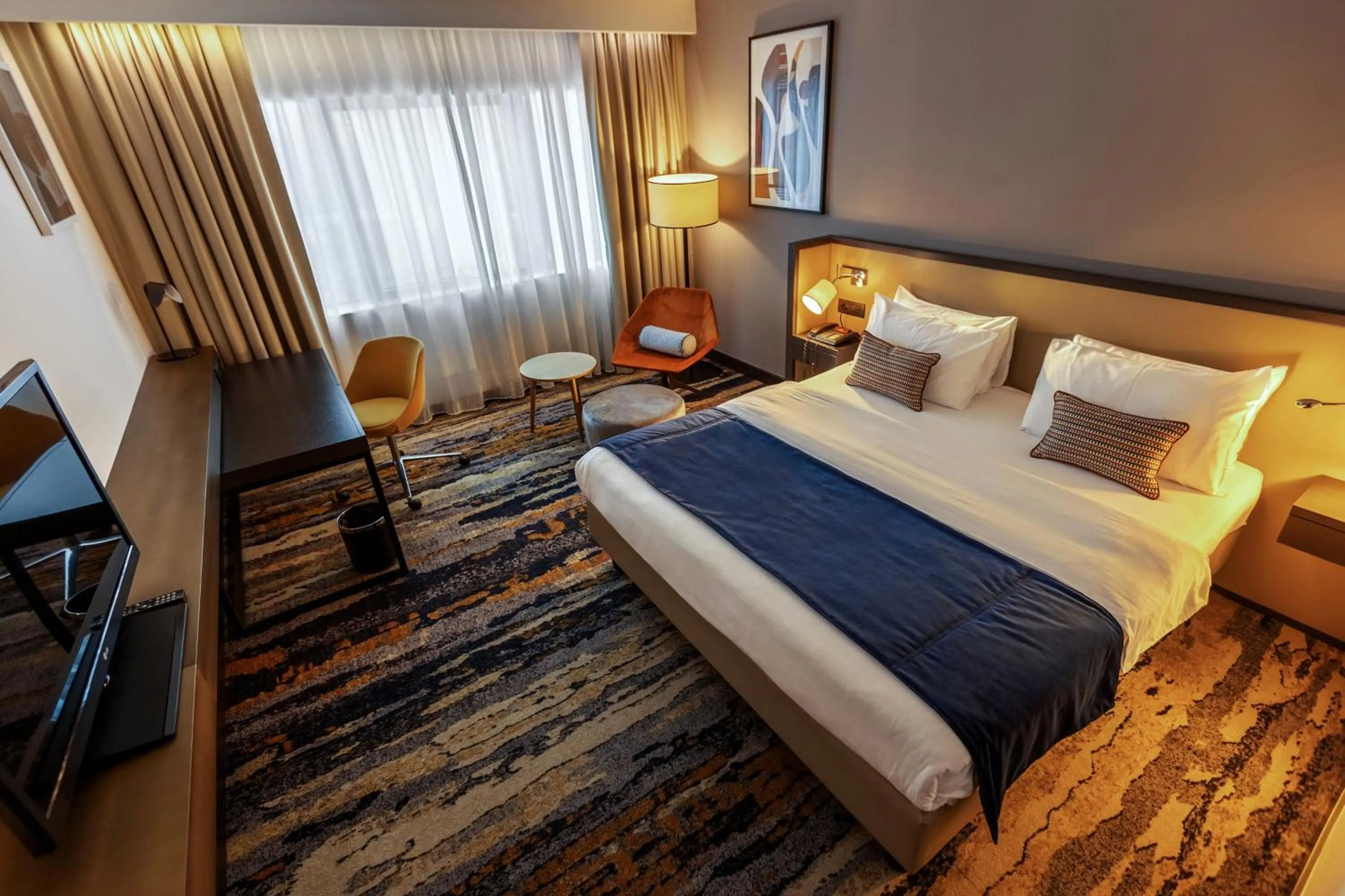 Photo of the whole room, Bed in Crowne Plaza Belgrade by IHG