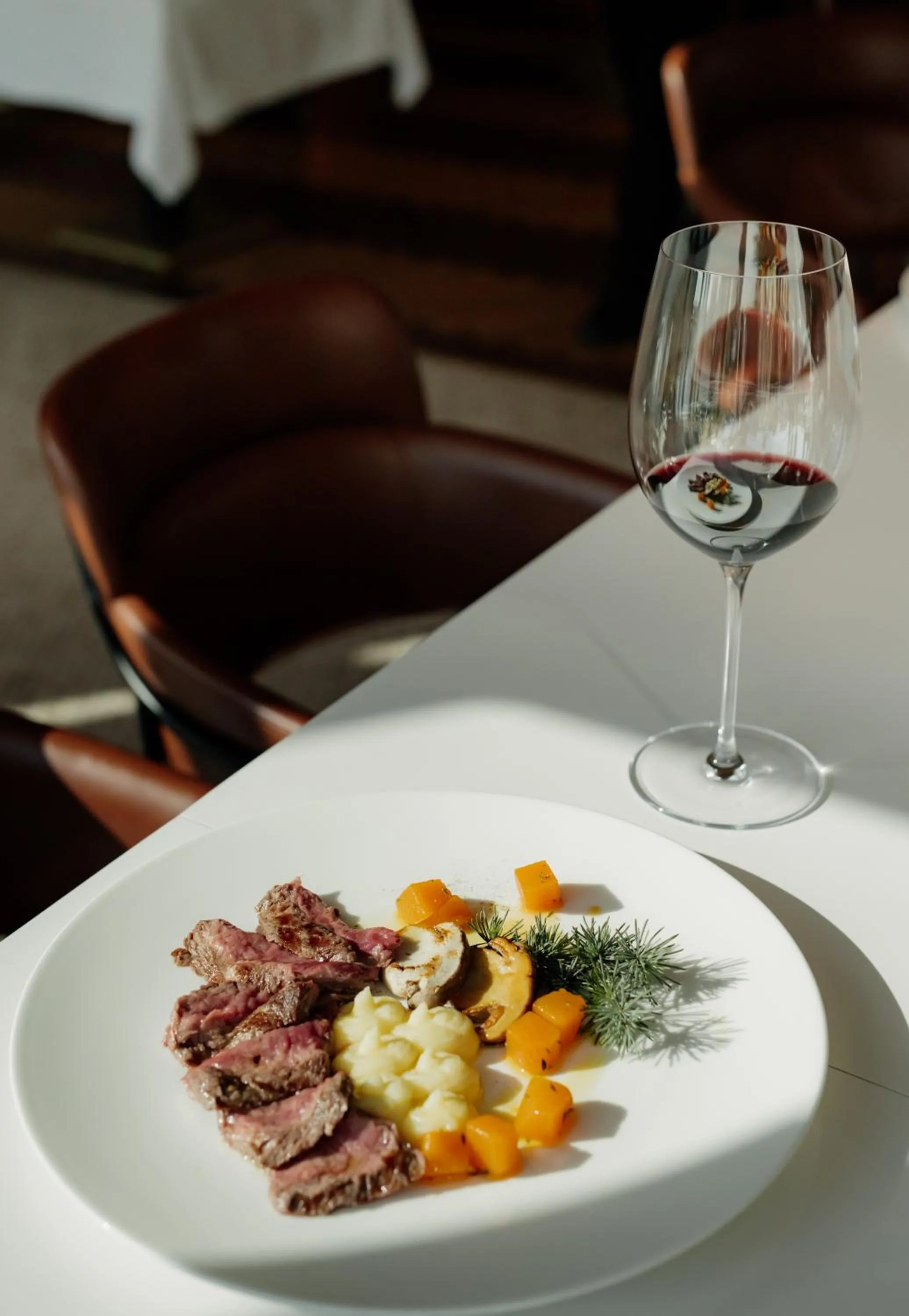 Restaurant/places to eat in Crowne Plaza Belgrade by IHG