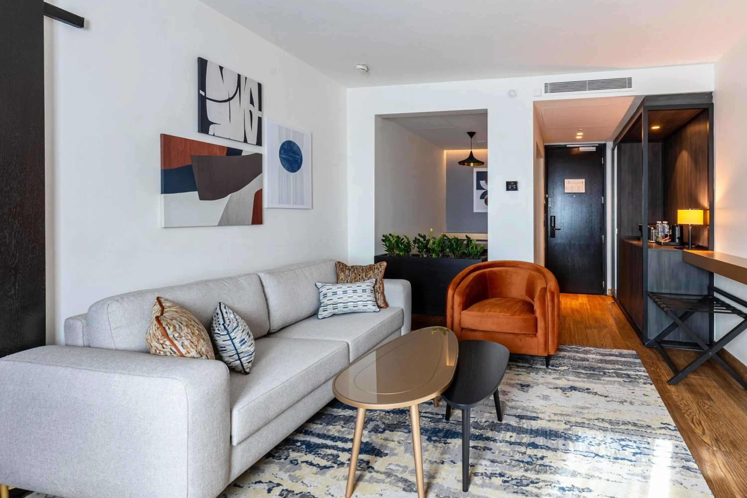 Photo of the whole room in Crowne Plaza Belgrade by IHG