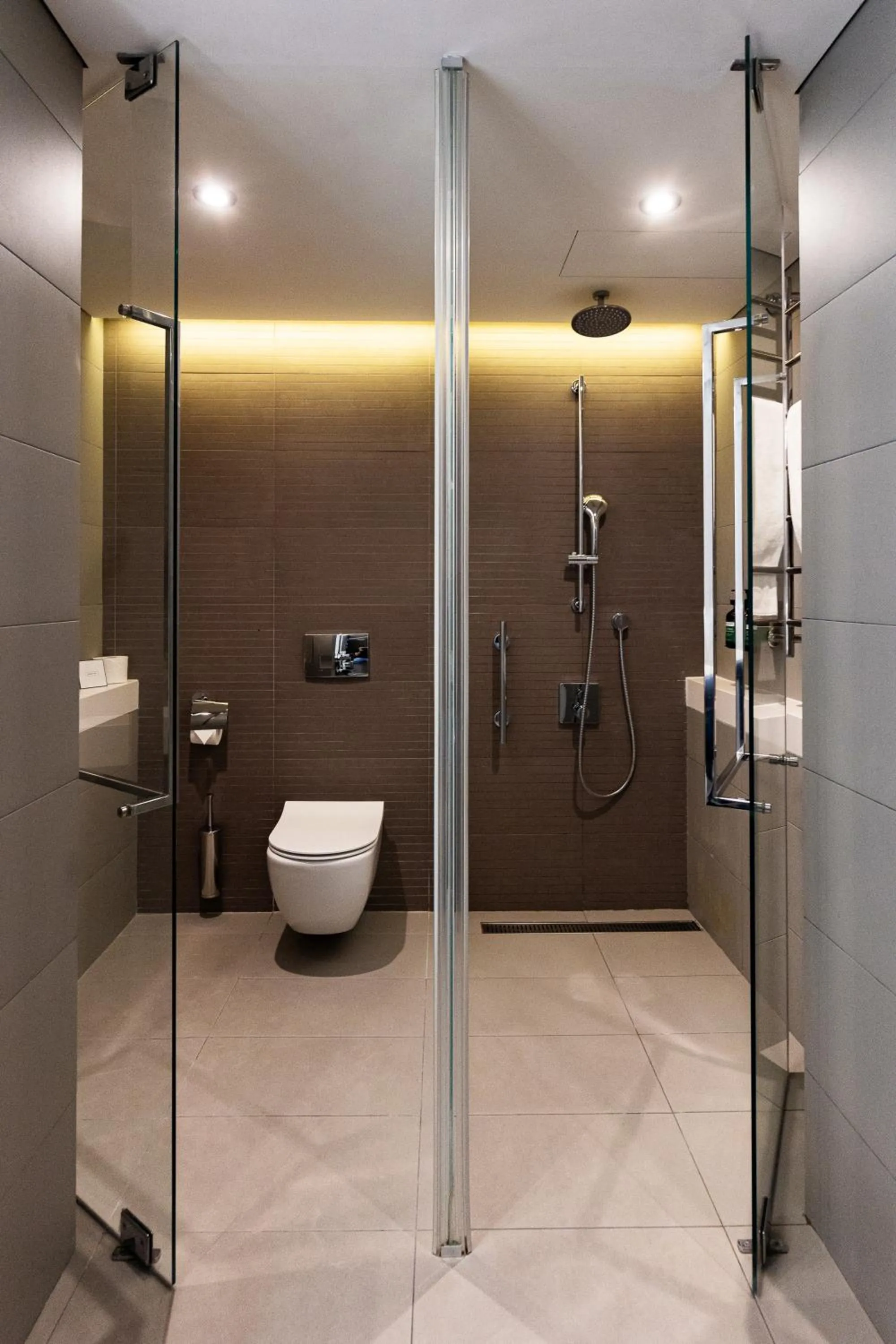 Shower in Crowne Plaza Belgrade by IHG