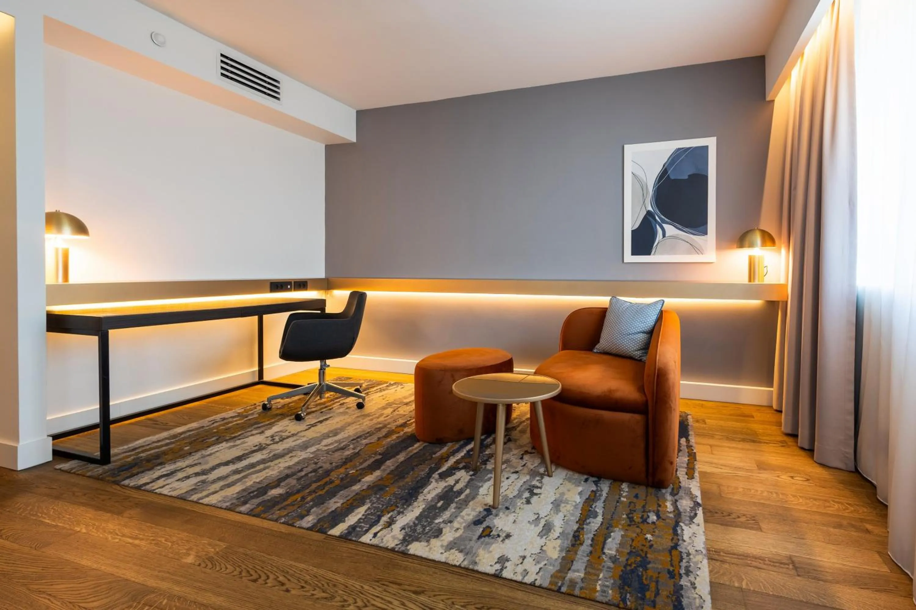 Photo of the whole room in Crowne Plaza Belgrade by IHG