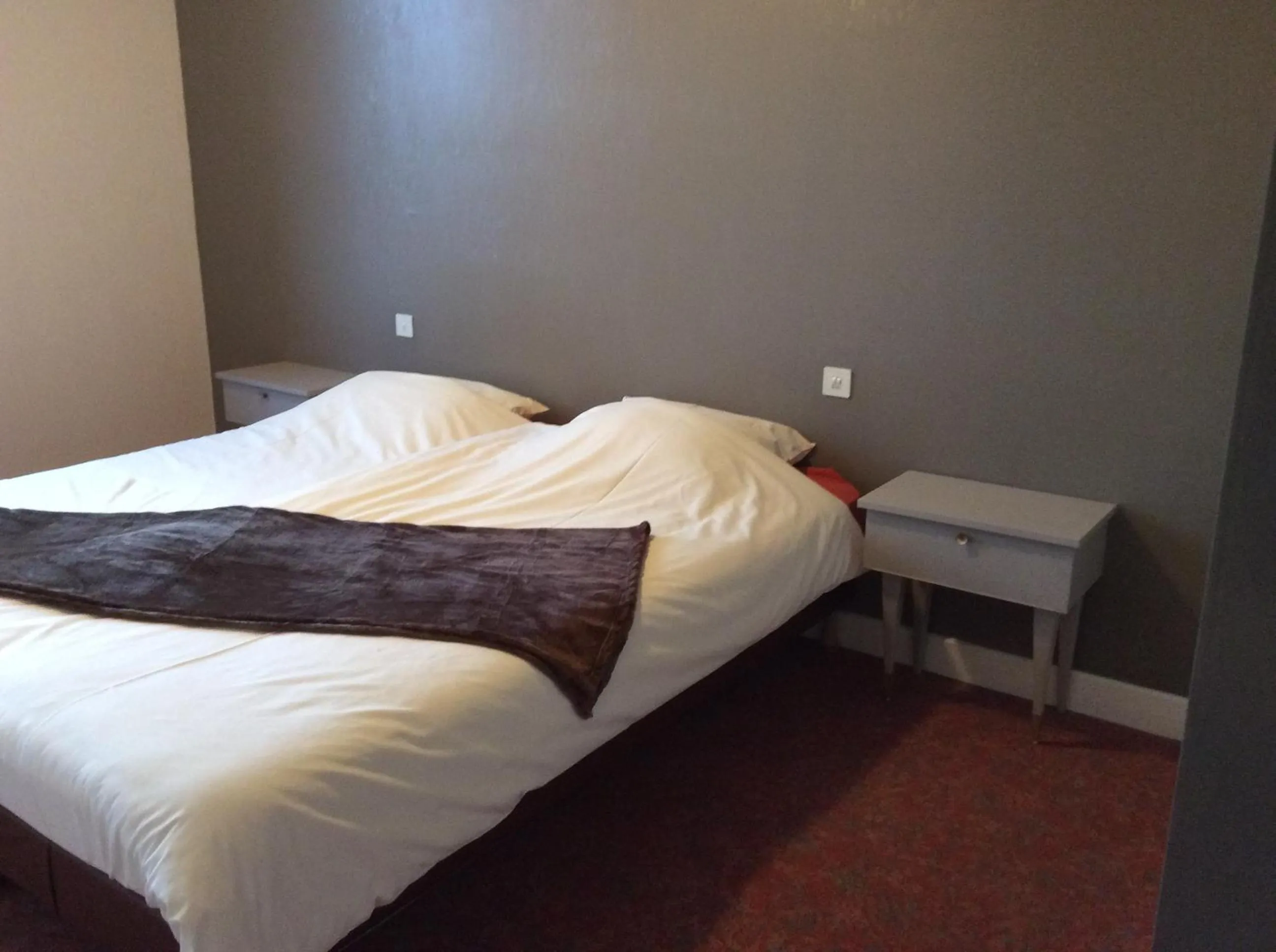 Bedroom, Bed in Chambres d'hôtes - Domaine de la Grangeotte