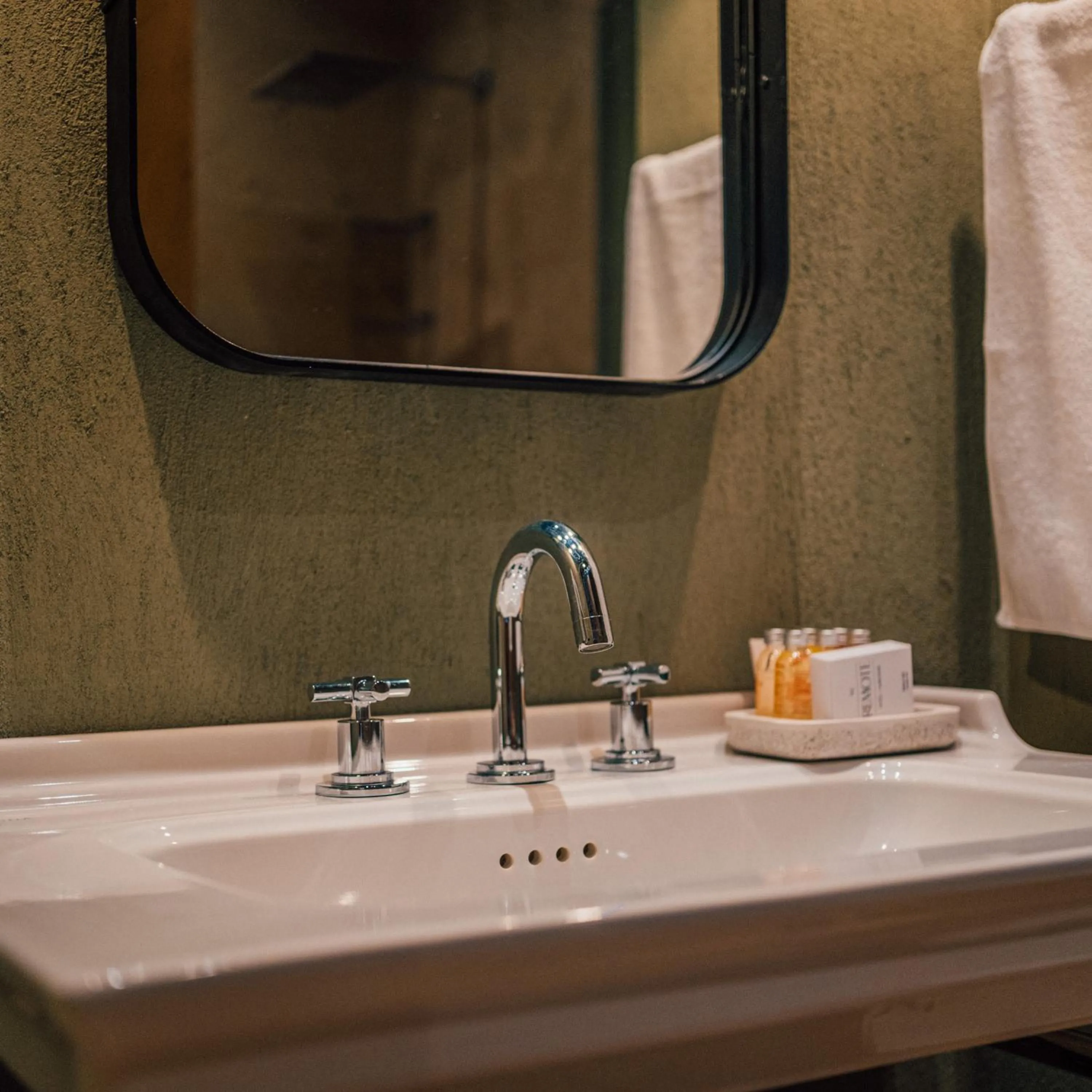 Bathroom in The Remote Hotel