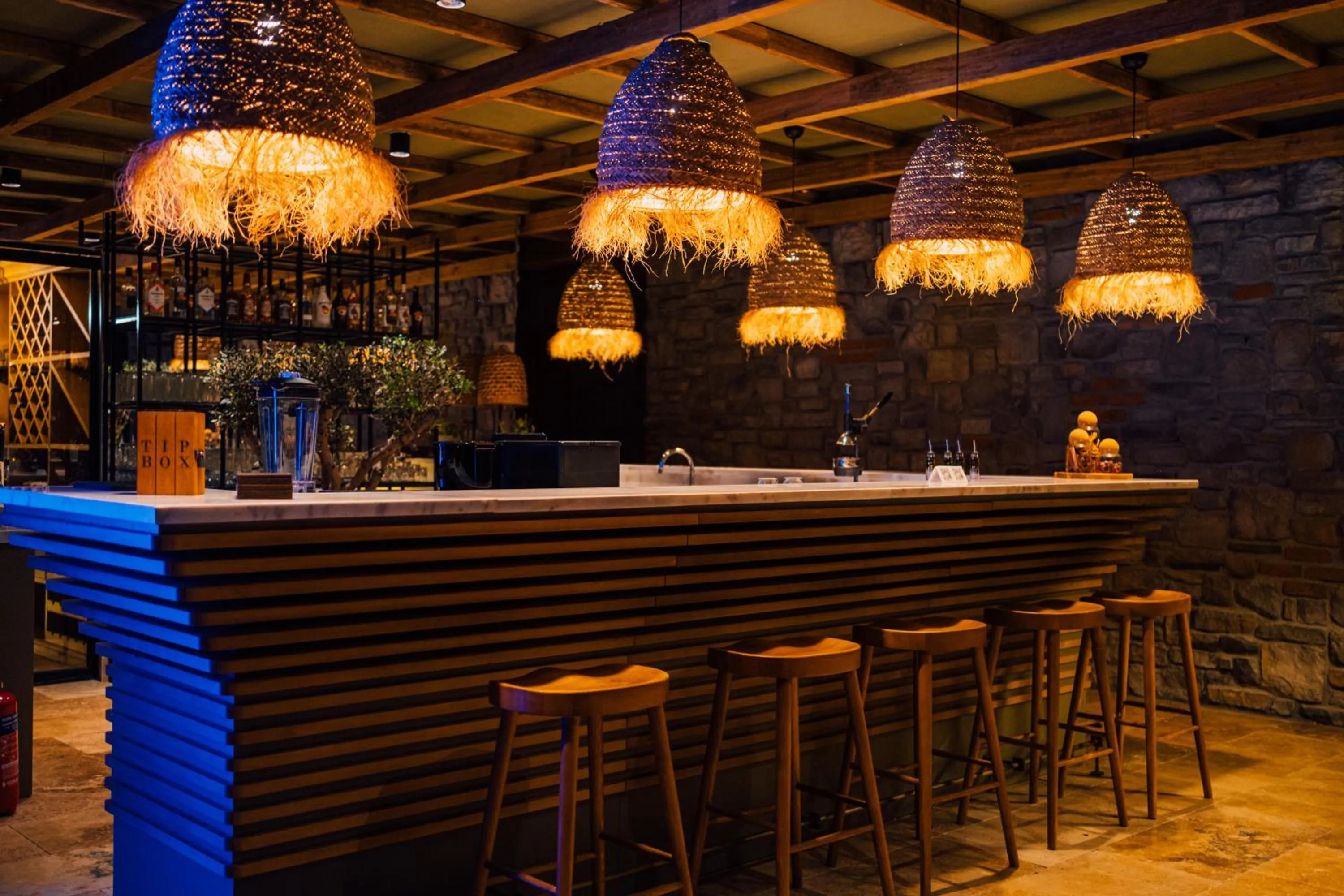 Lounge or bar in The Remote Hotel