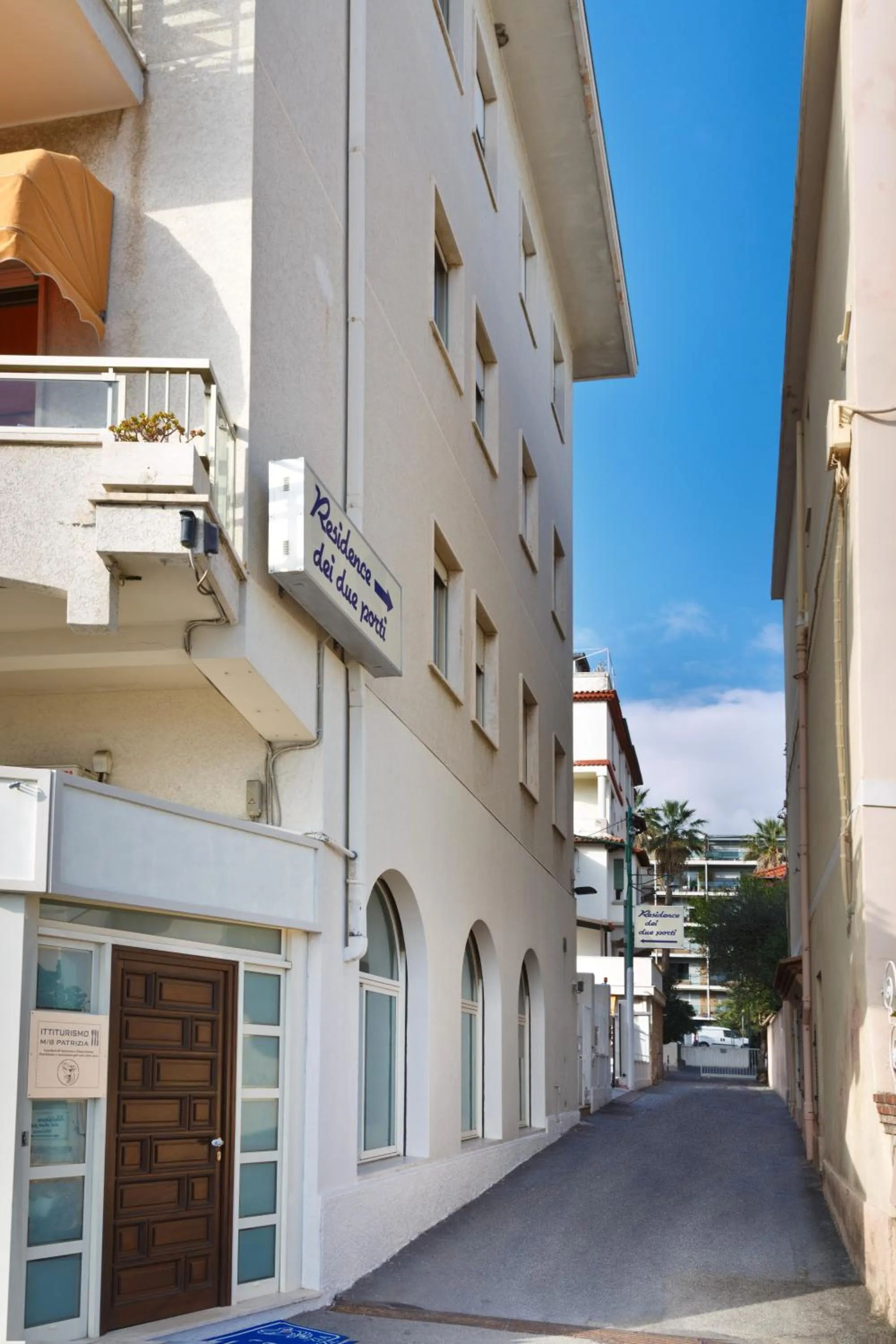 Facade/entrance in Residence Dei Due Porti