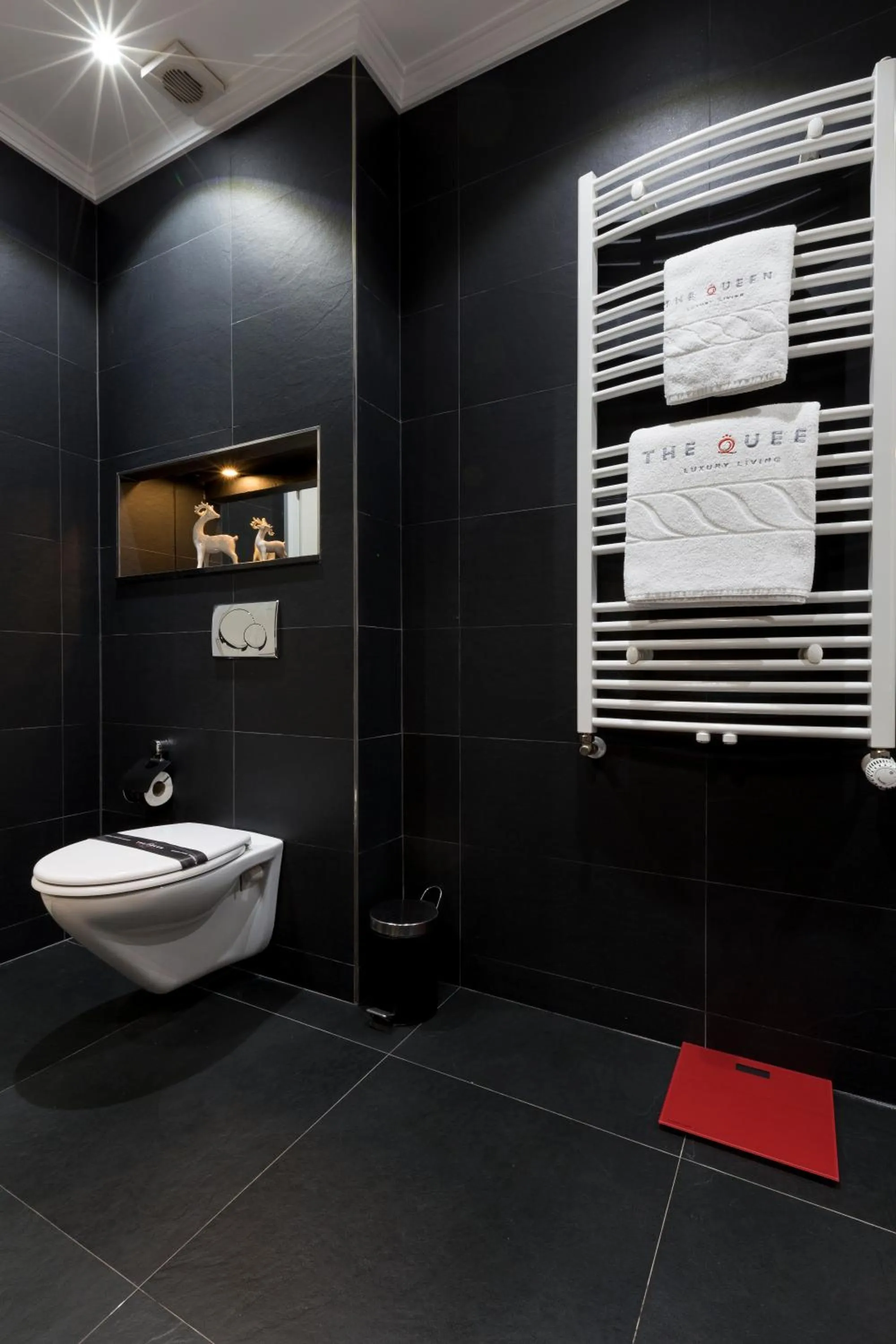Bathroom in The Queen Luxury Apartments - Villa Cortina