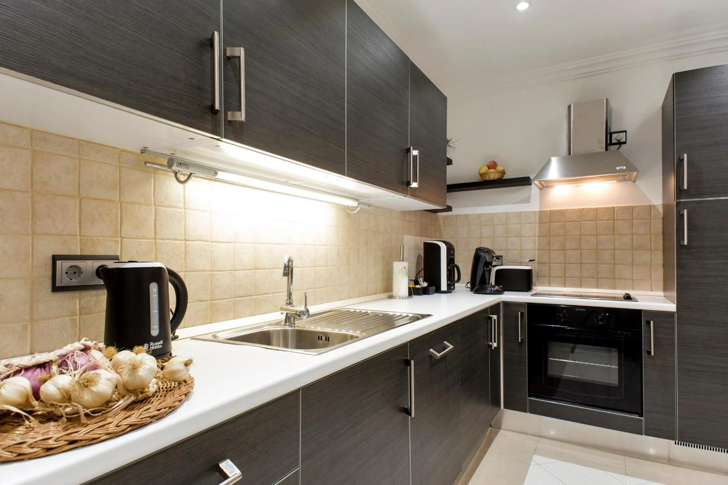 Kitchen or kitchenette in The Queen Luxury Apartments - Villa Cortina