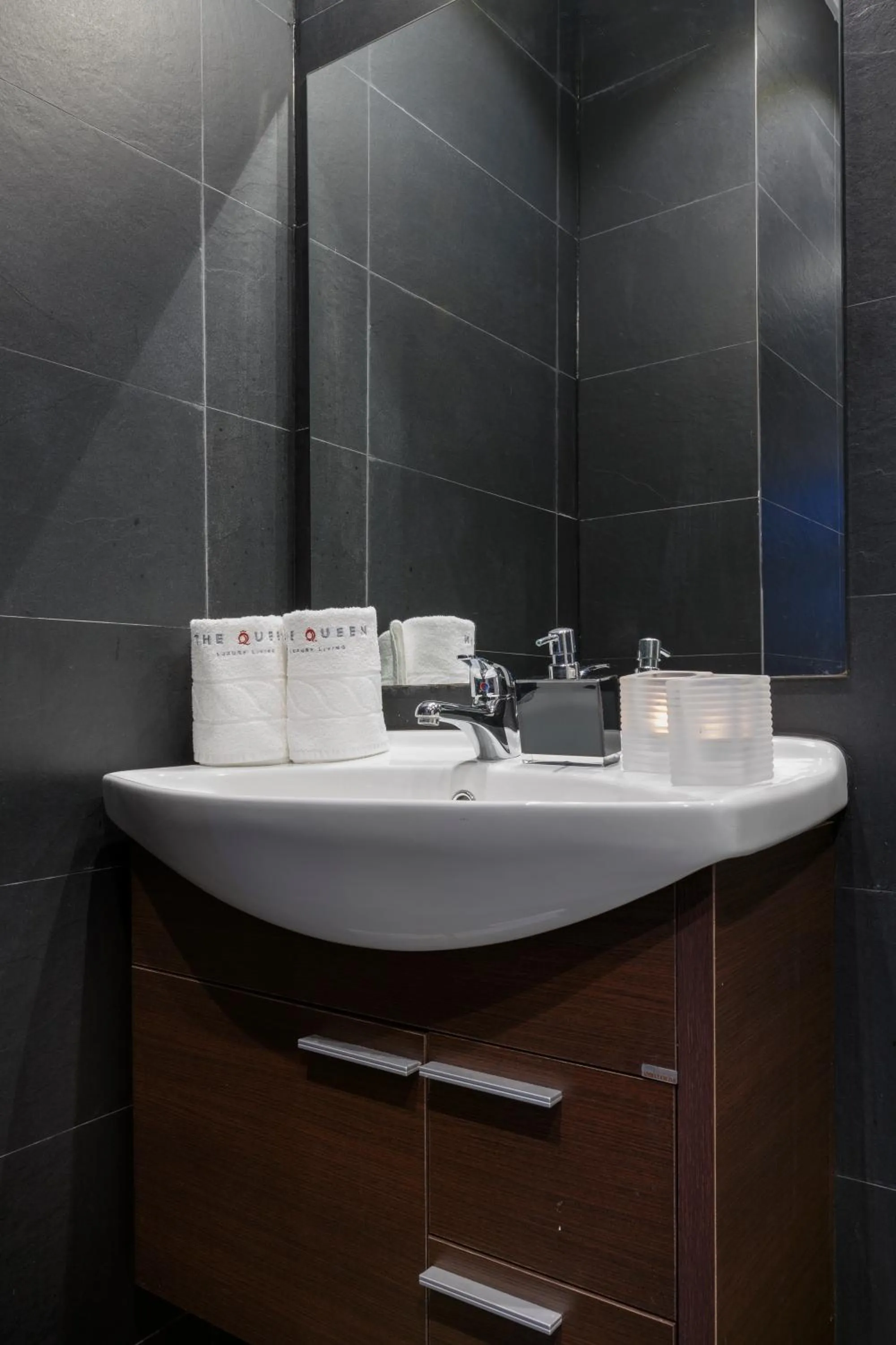 Bathroom in The Queen Luxury Apartments - Villa Cortina