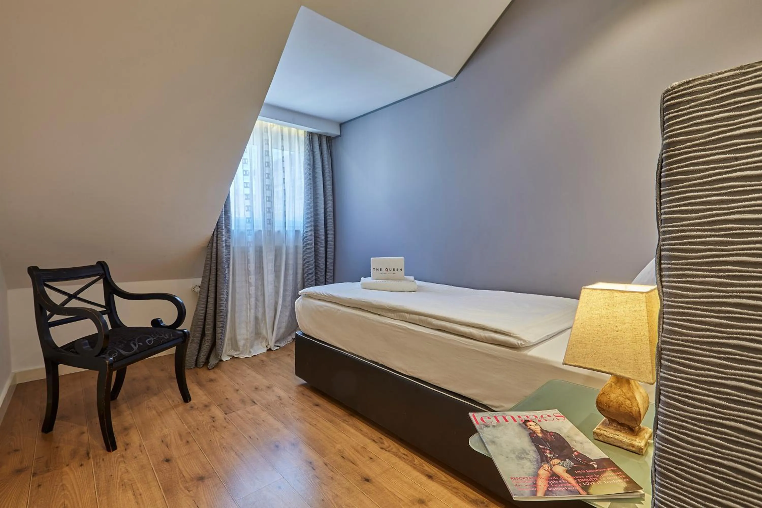 Bedroom, Bed in The Queen Luxury Apartments - Villa Cortina