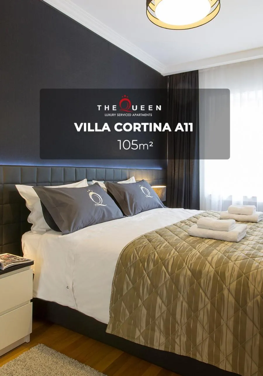 Photo of the whole room, Bed in The Queen Luxury Apartments - Villa Cortina