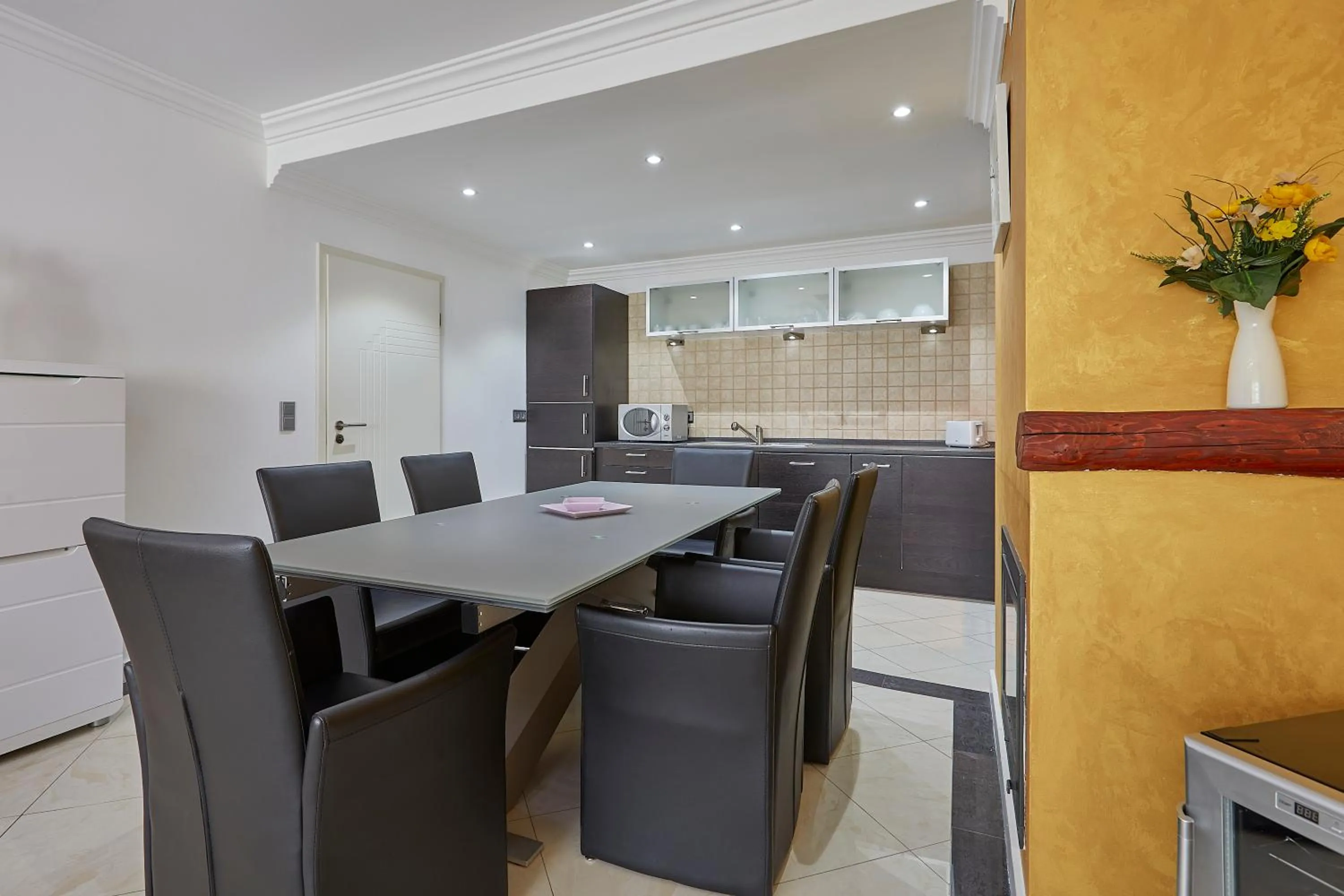 kitchen in The Queen Luxury Apartments - Villa Cortina
