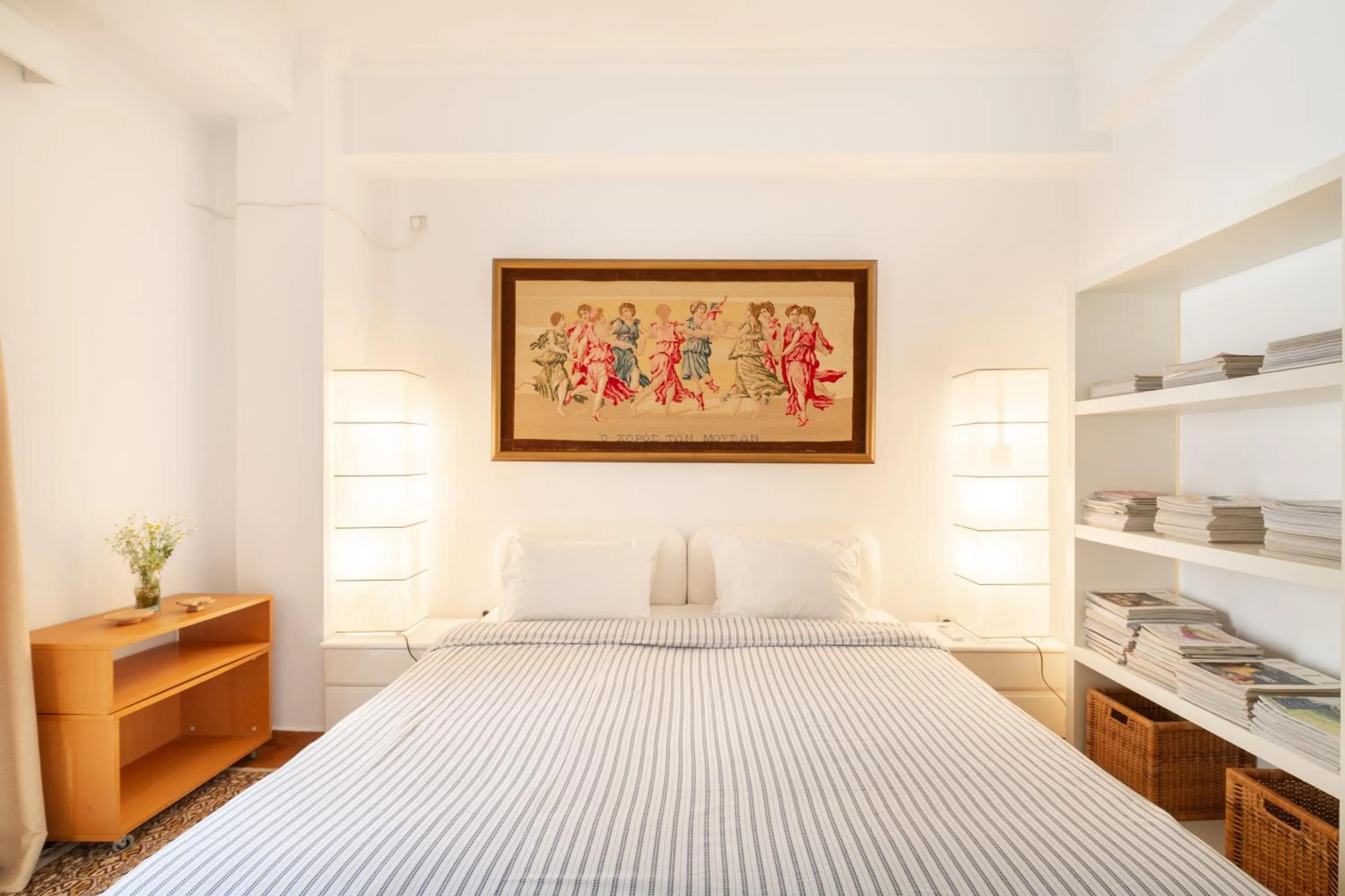 Bedroom in Vibrant in Pangrati by Athenian Homes