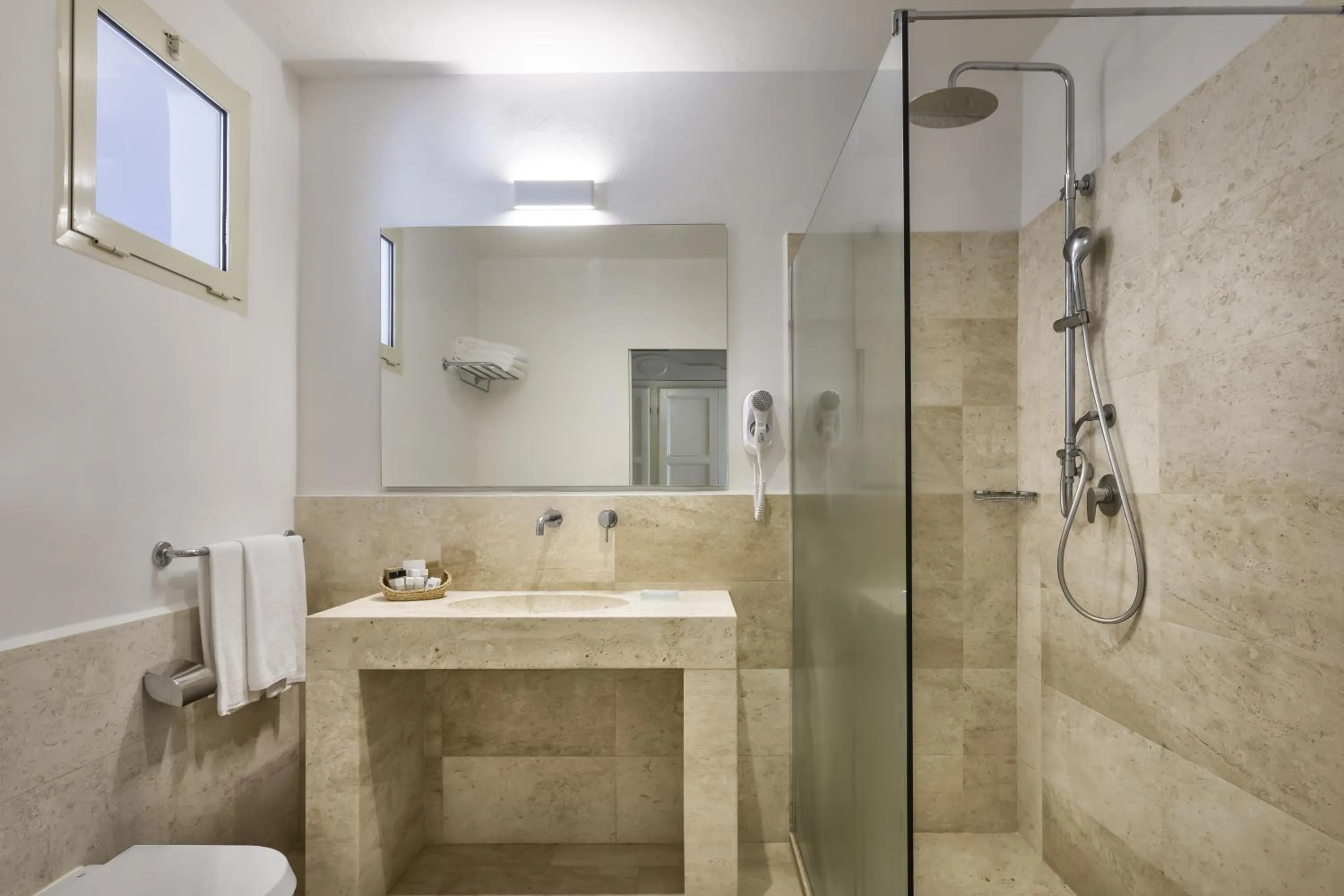 Shower in Grand Hotel In Porto Cervo