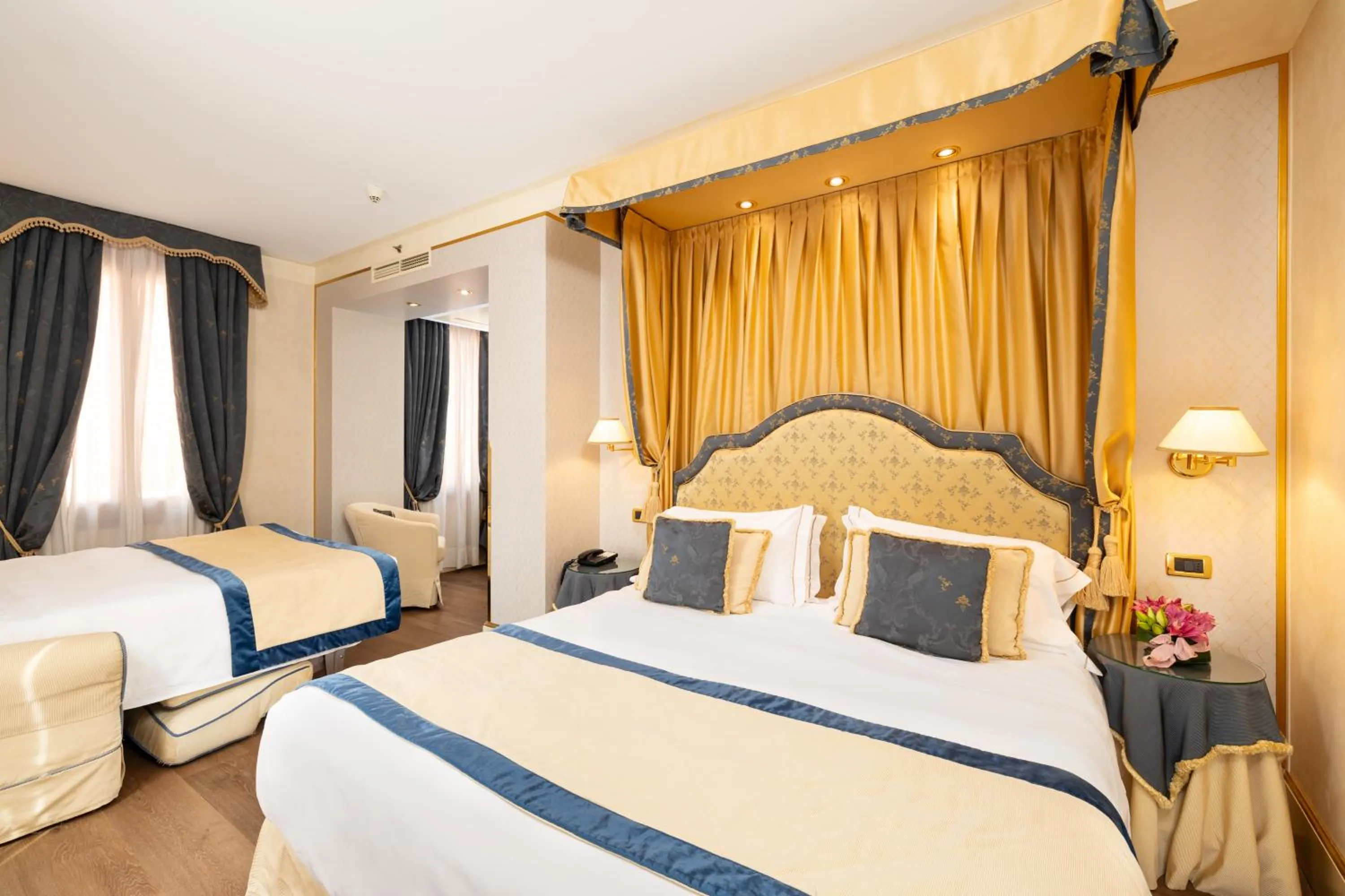 Bedroom, Bed in Hotel A La Commedia