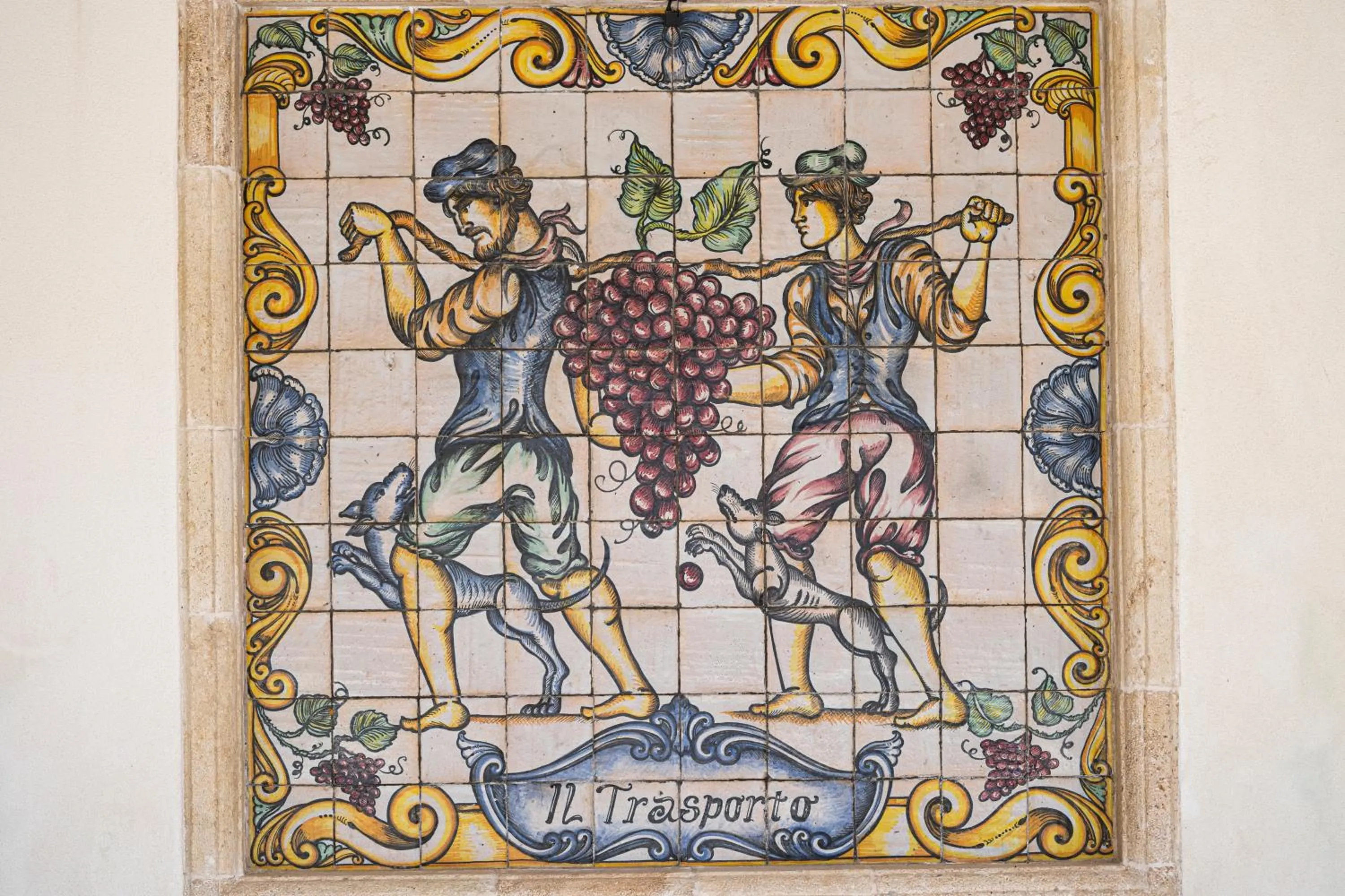 Decorative detail in La Corte del Sole