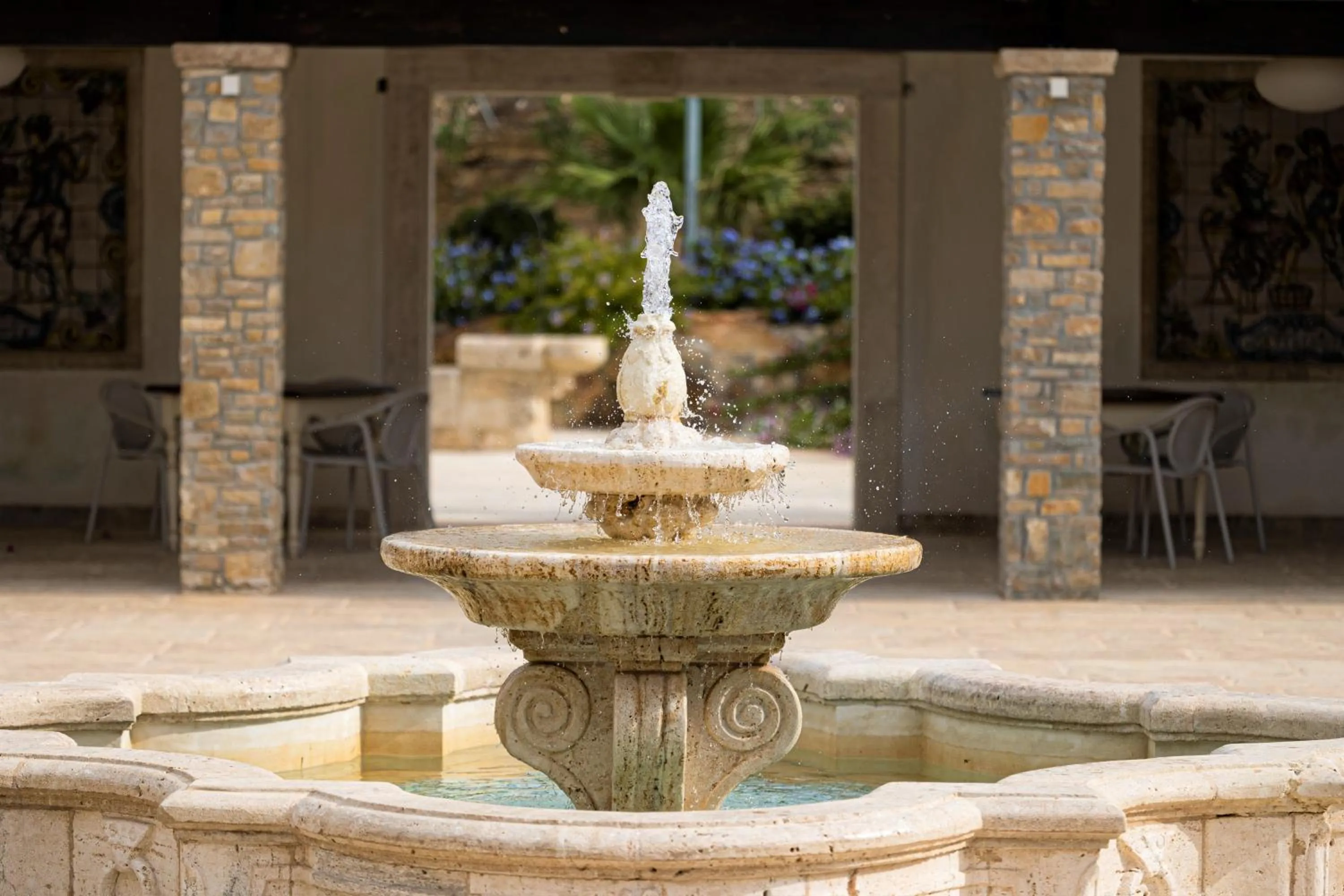 Inner courtyard view in La Corte del Sole