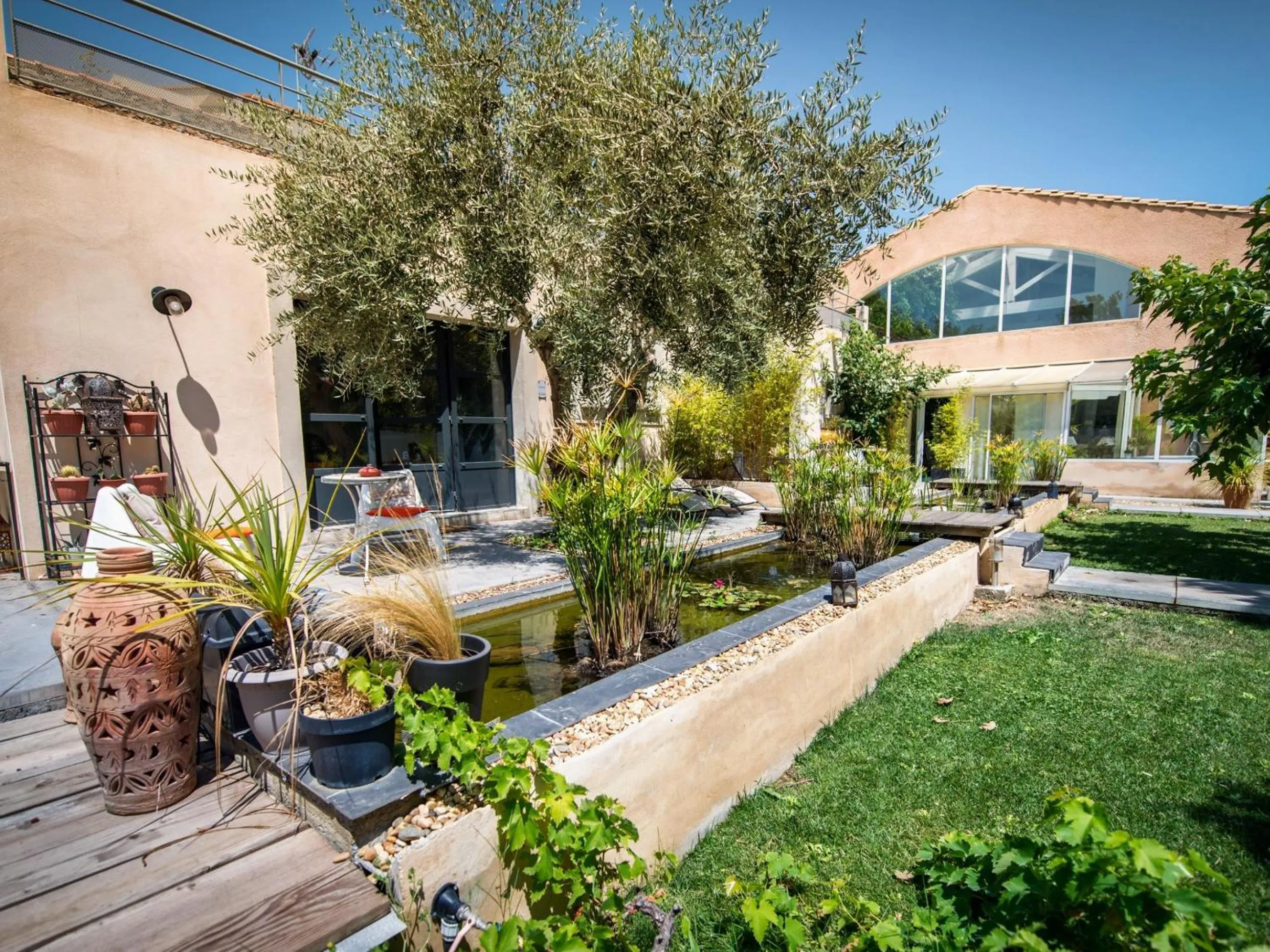 Property building in Chambre d'Hôtes Villa Ambrosia et Spa