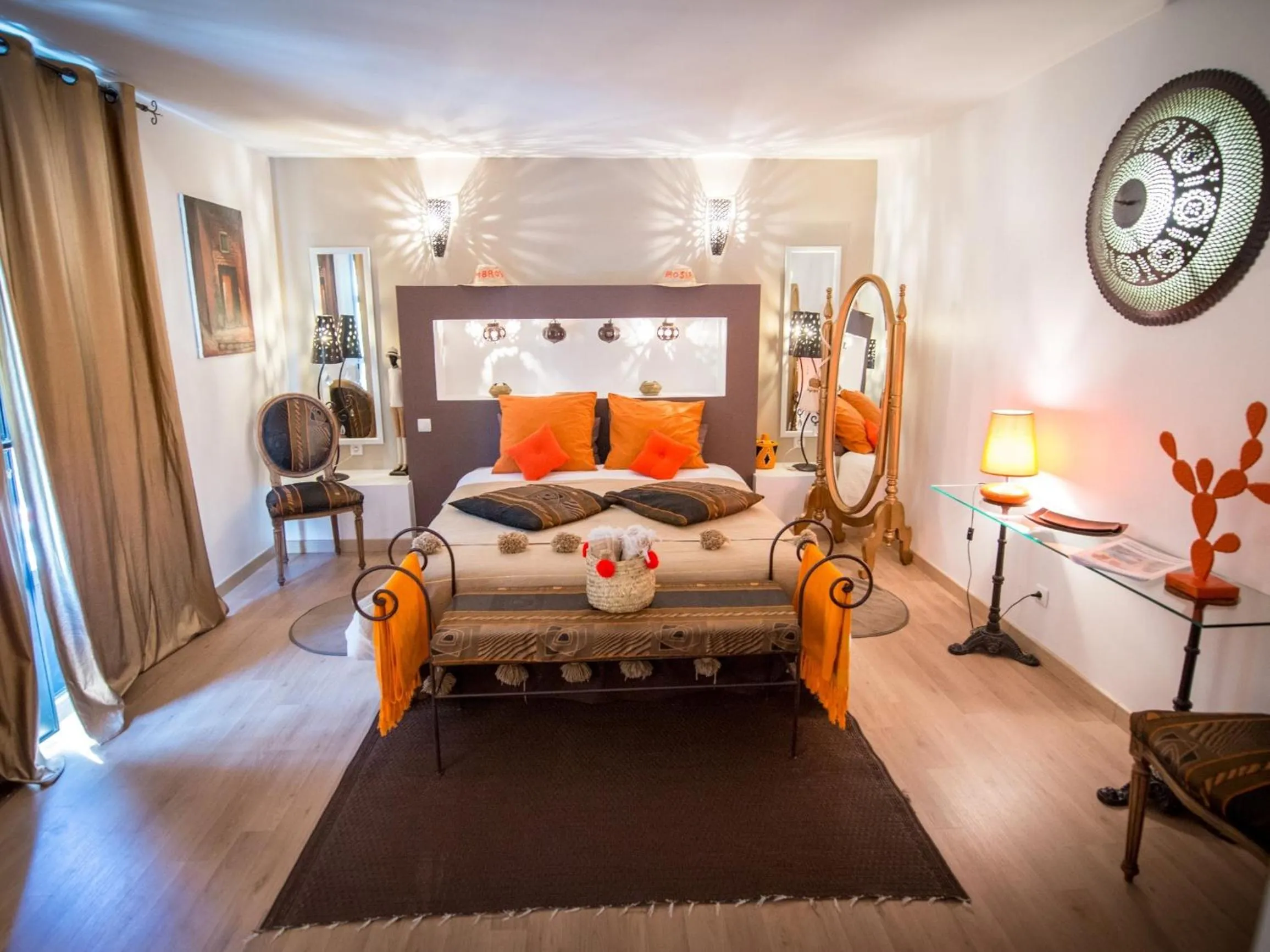 Bedroom, Bed in Chambre d'Hôtes Villa Ambrosia et Spa