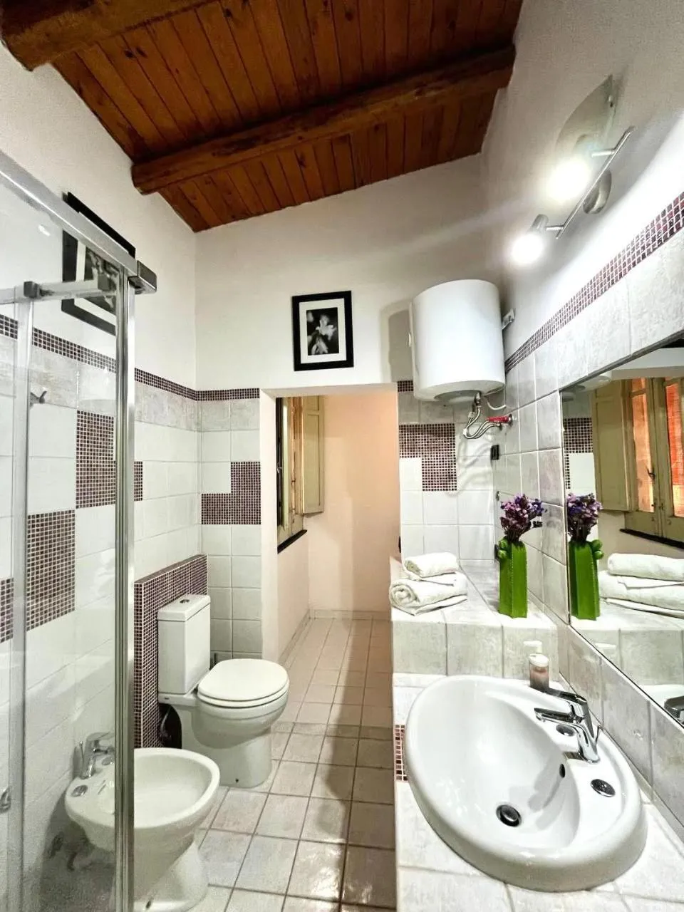 Shower in Case Di Loco Castro