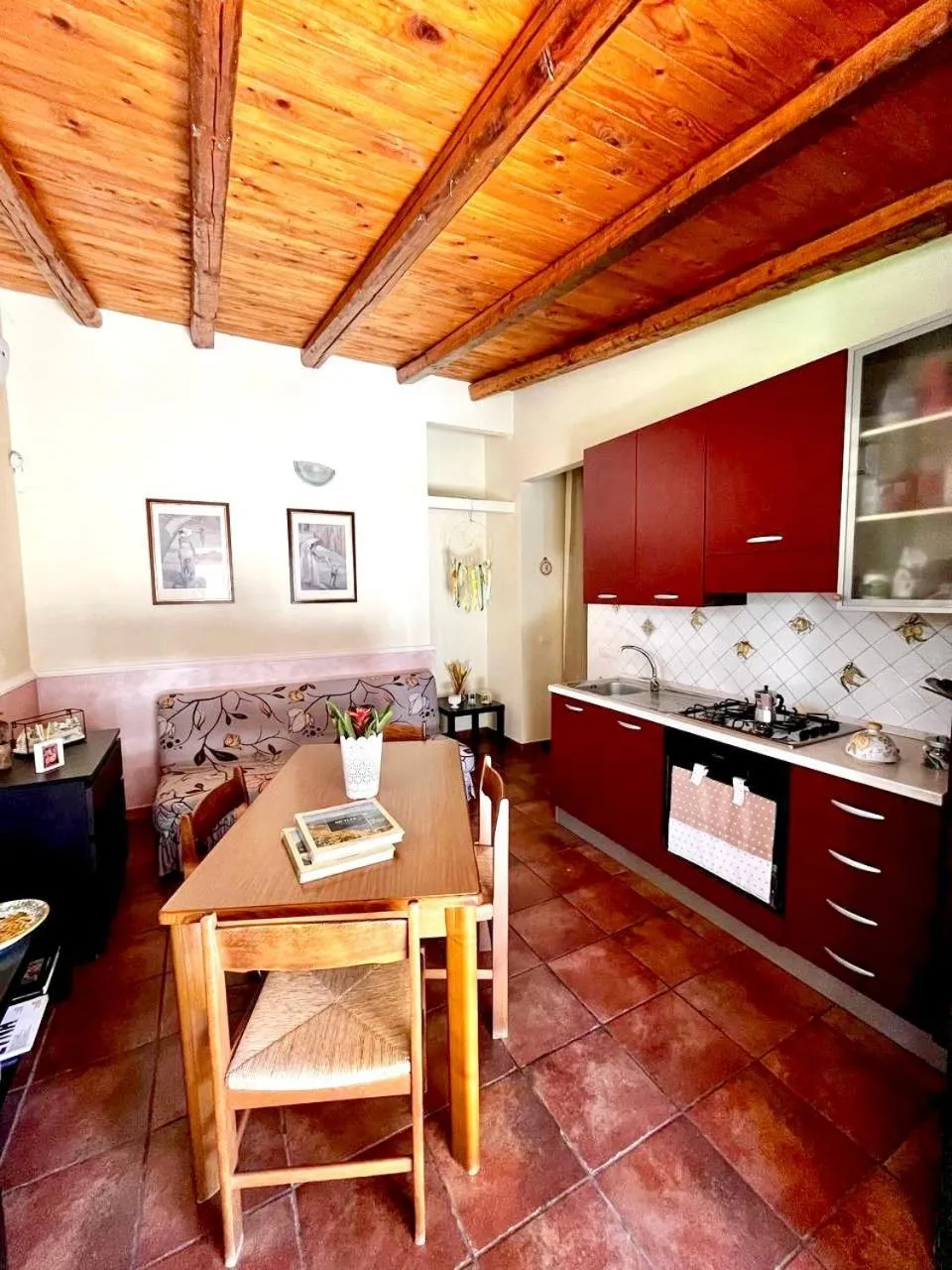 Kitchen or kitchenette in Case Di Loco Castro