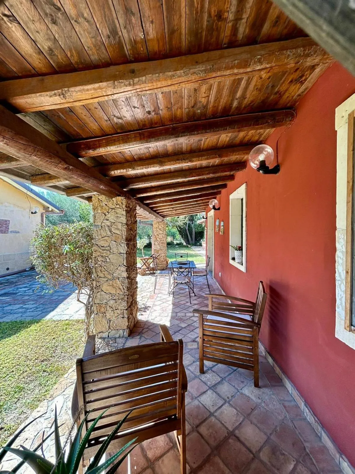Patio in Case Di Loco Castro