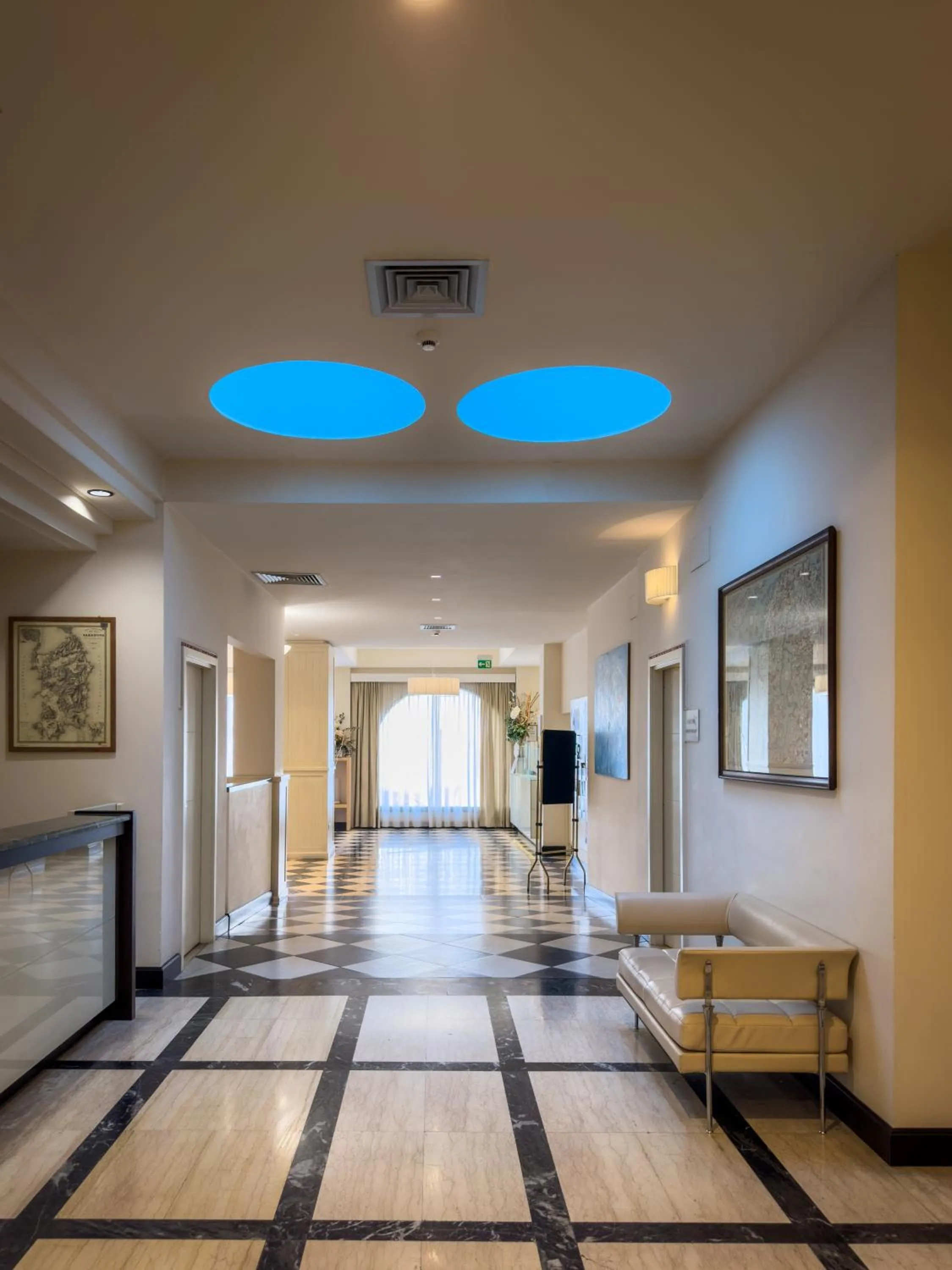 Lobby or reception in Hotel Catalunya