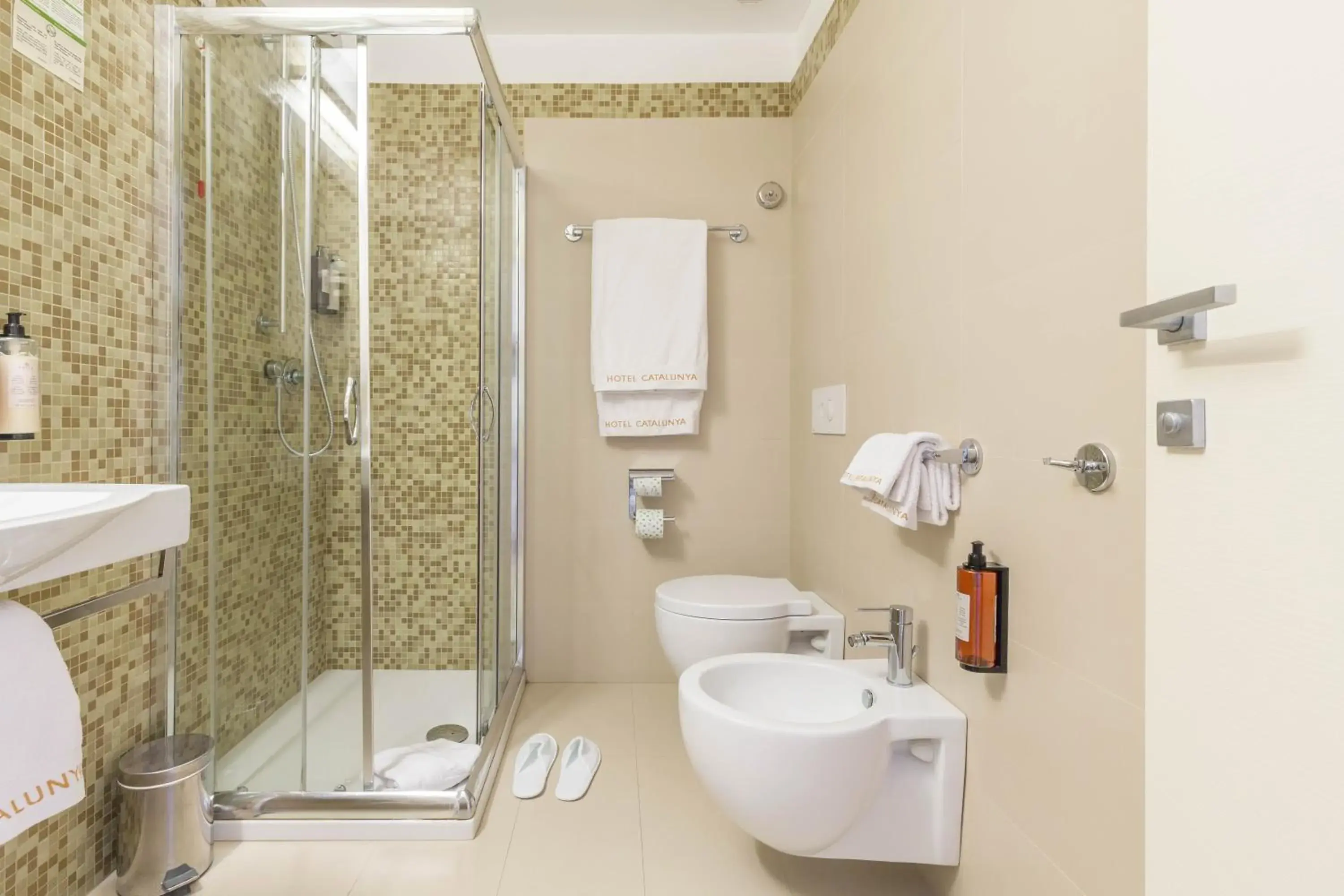 Family Double Room in Hotel Catalunya Family Double Room in Hotel Catalunya