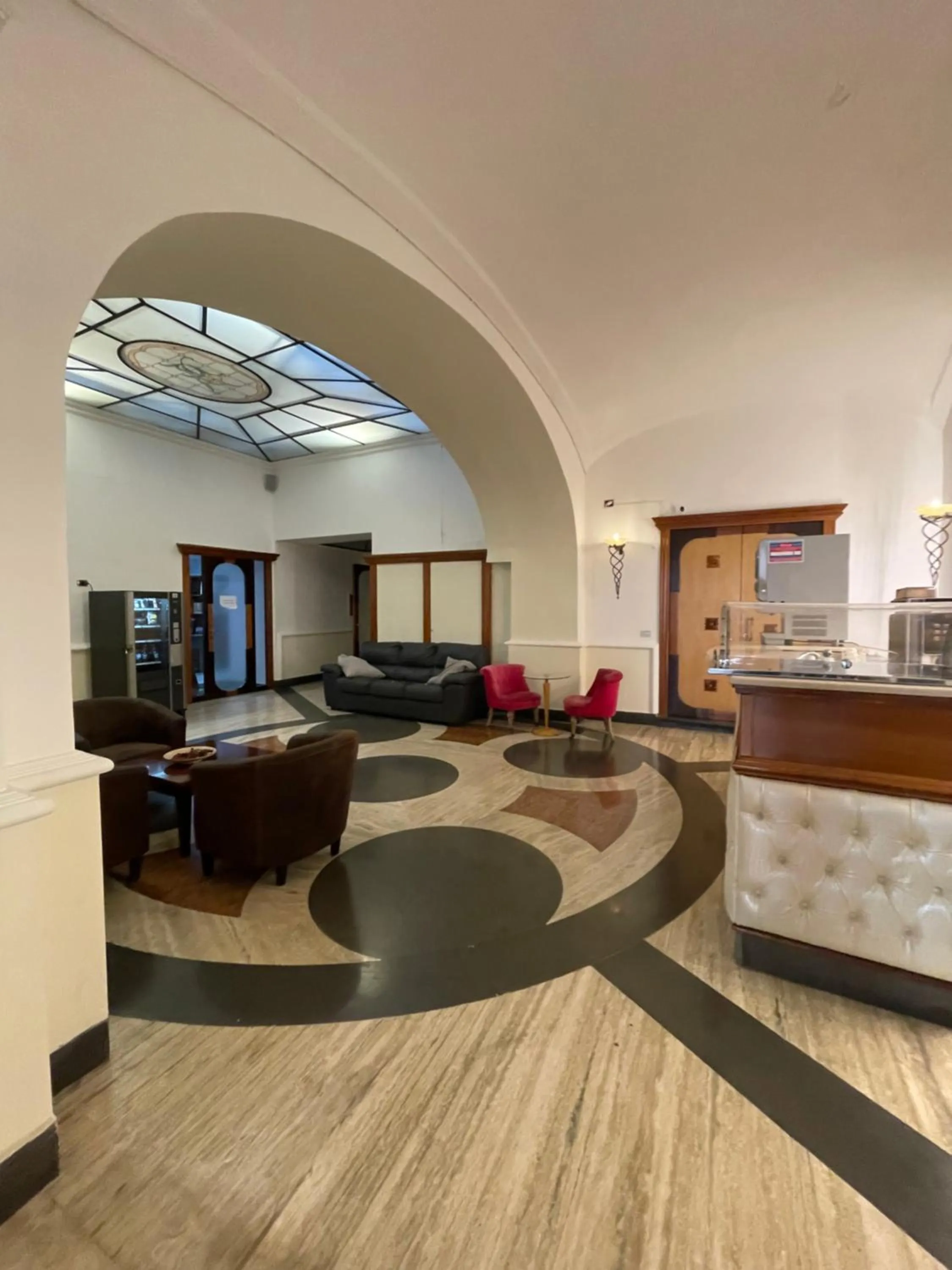 Facade/entrance in Le Porte di Napoli - Rooms