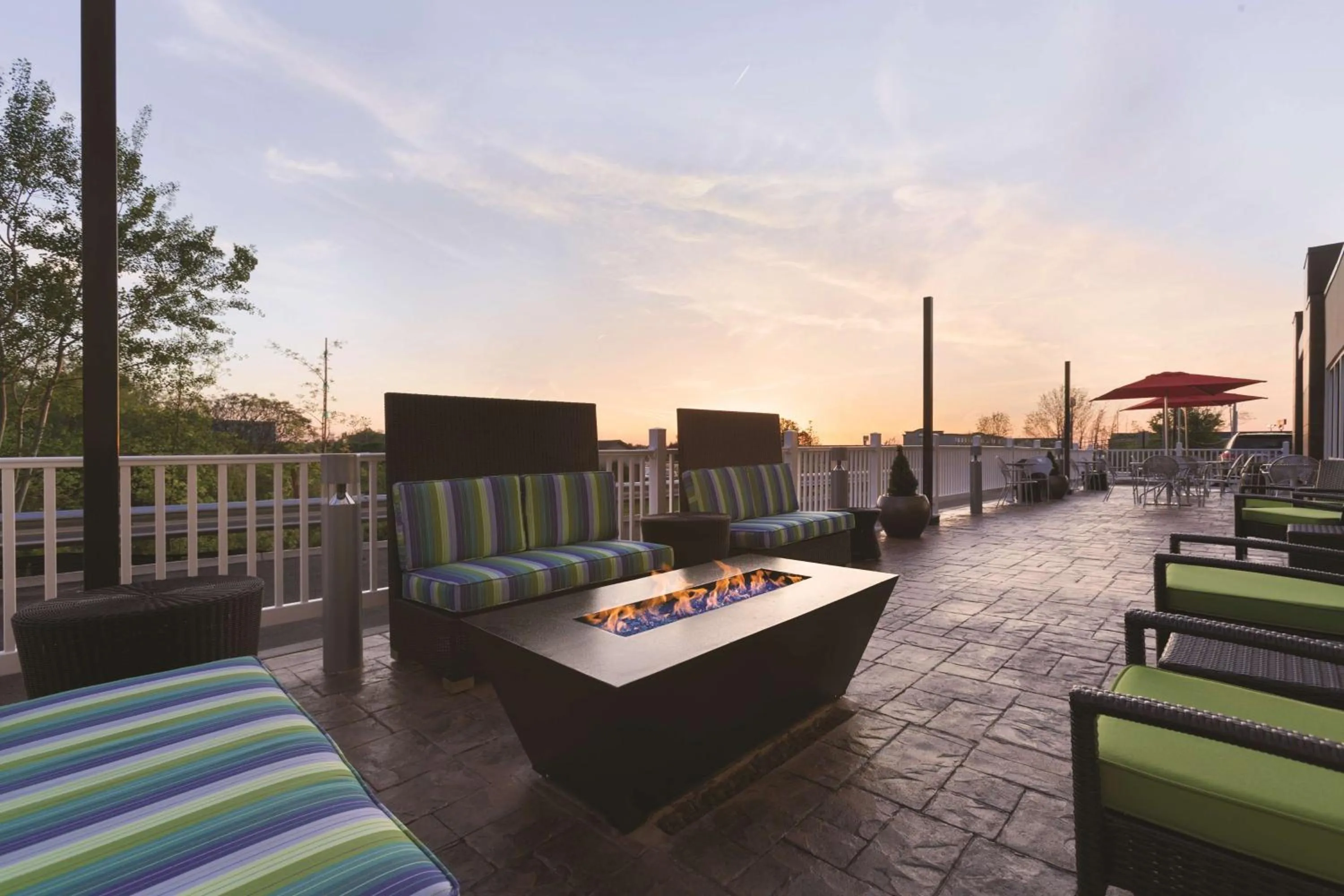 Restaurant/places to eat in Home2 Suites by Hilton Erie