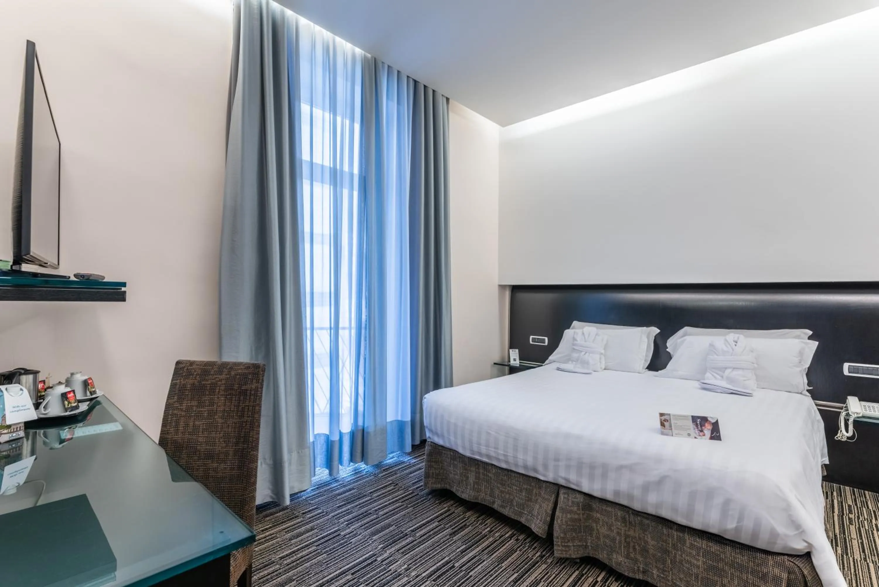 Bedroom, Bed in Best Western Plus Hotel Universo