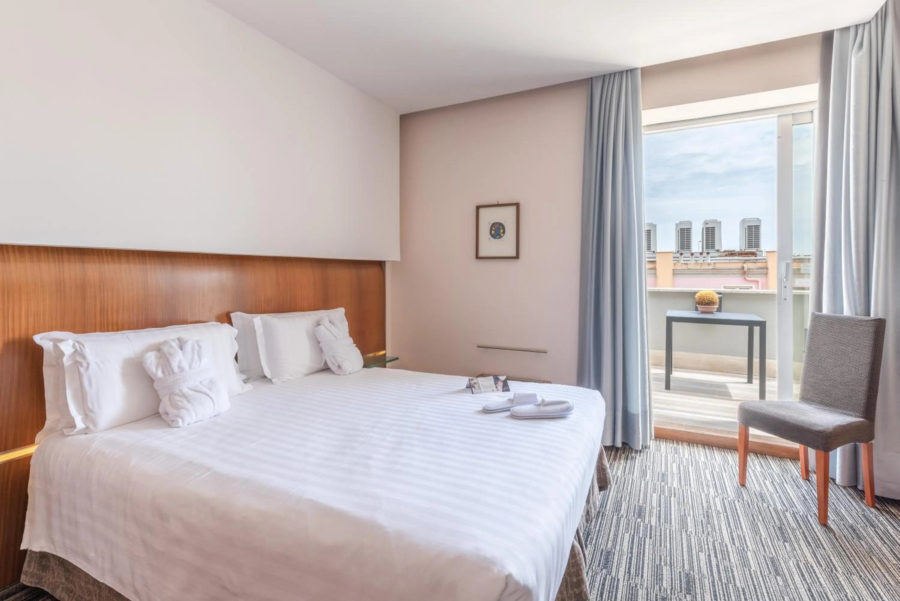 Bedroom, Bed in Best Western Plus Hotel Universo