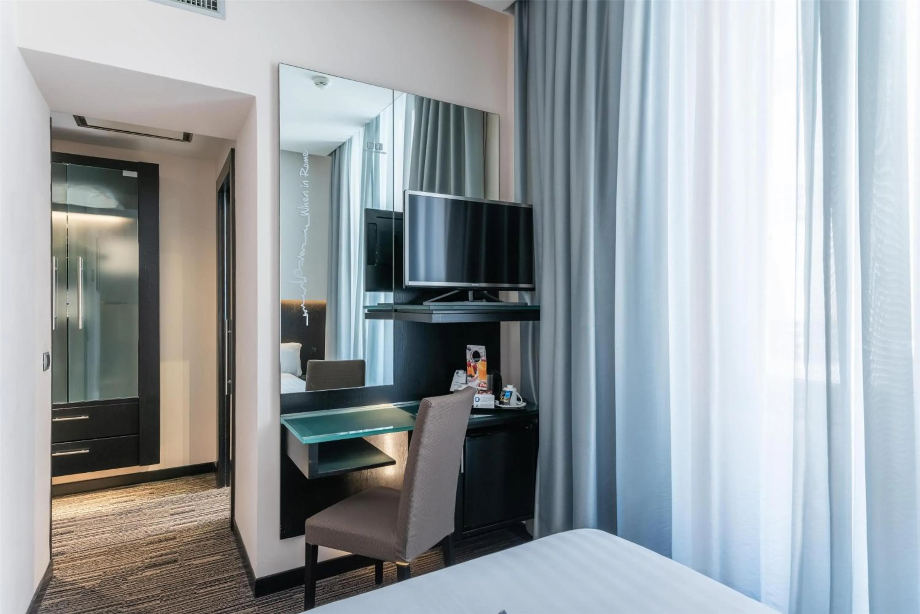 Bedroom, Bed in Best Western Plus Hotel Universo