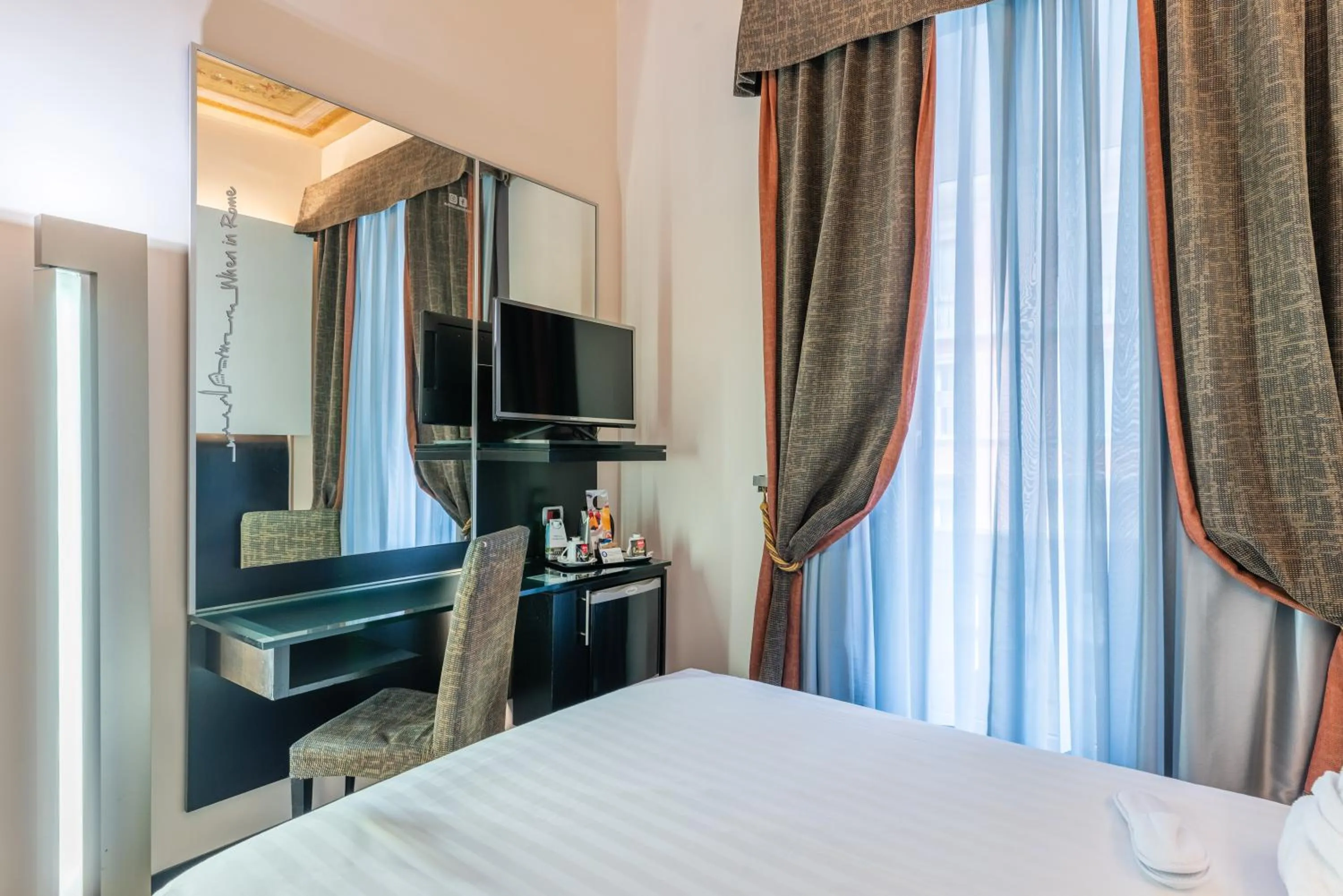 Bedroom, Bed in Best Western Plus Hotel Universo