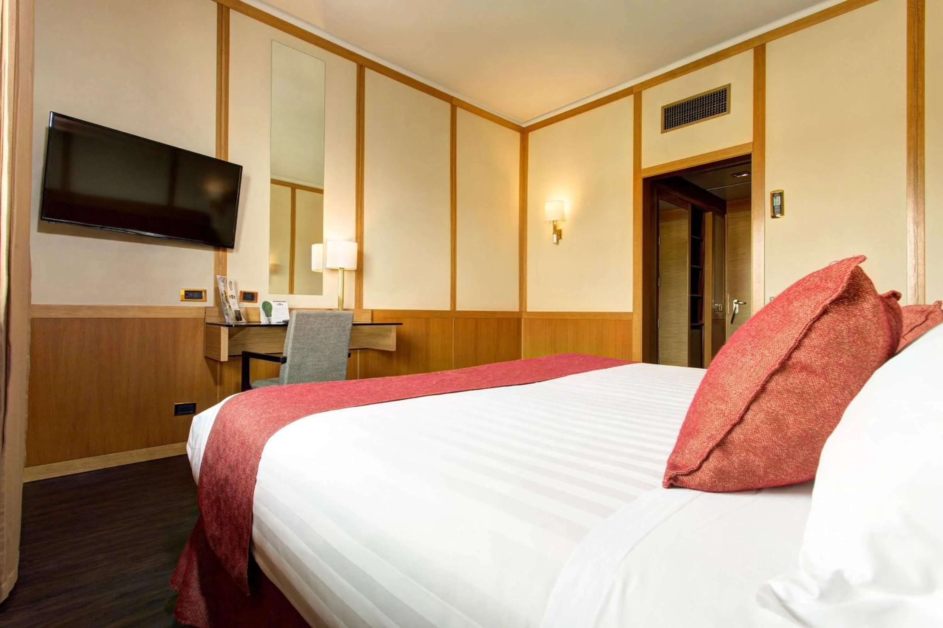 Bedroom in Best Western Hotel President - Colosseo