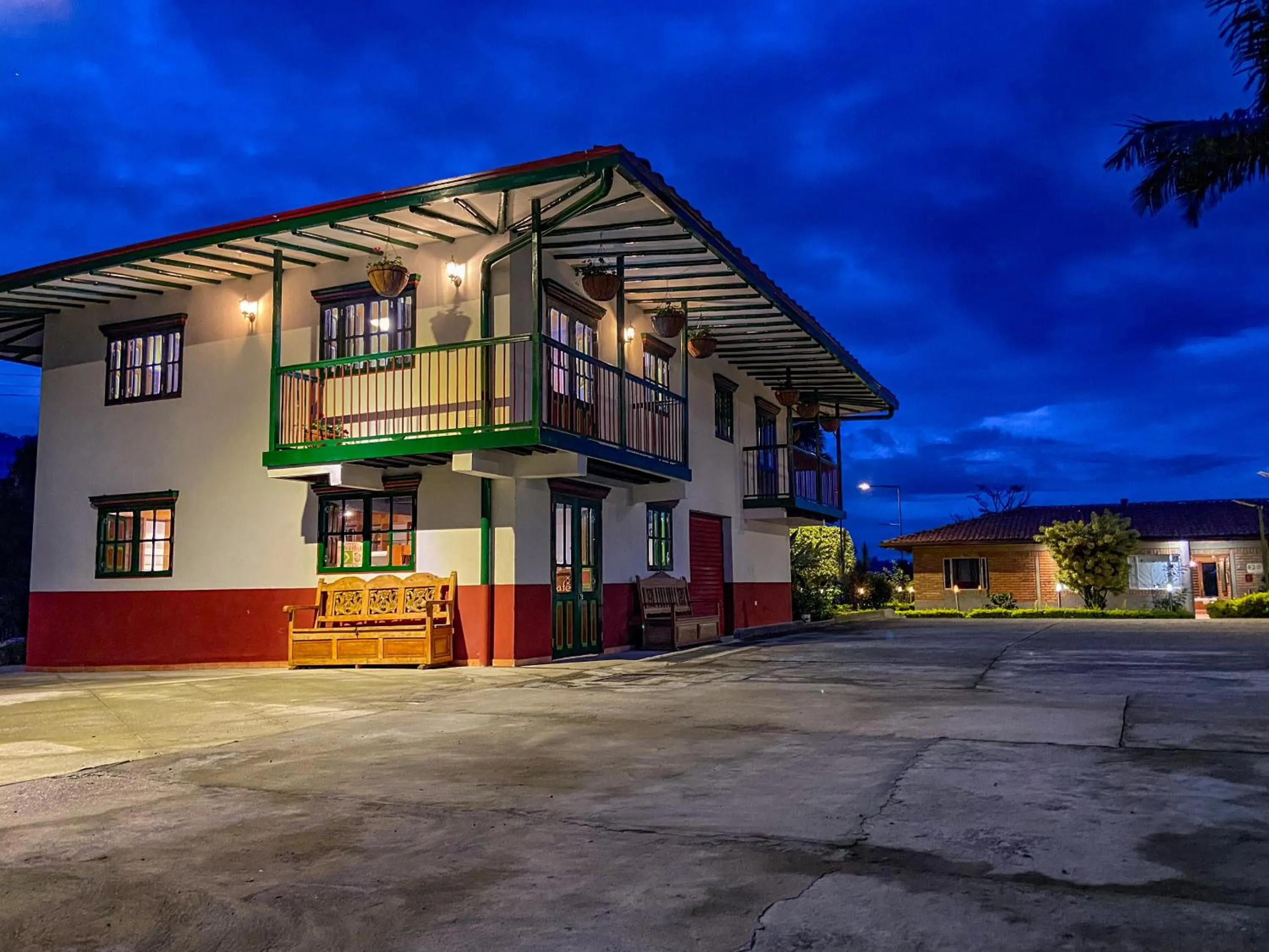 Property building in Finca del Café - Casa Typica