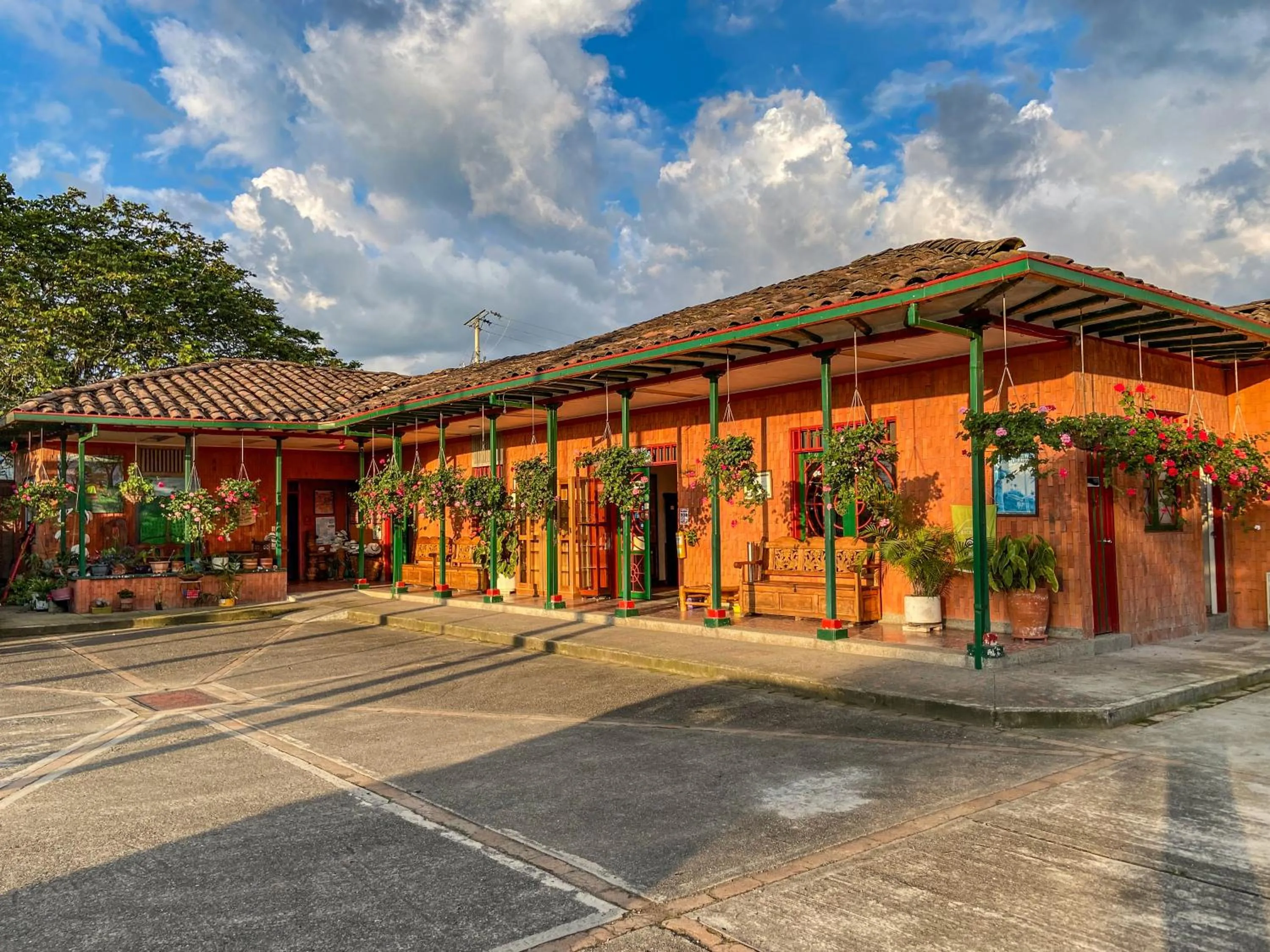 Property building in Finca del Café - Casa Typica