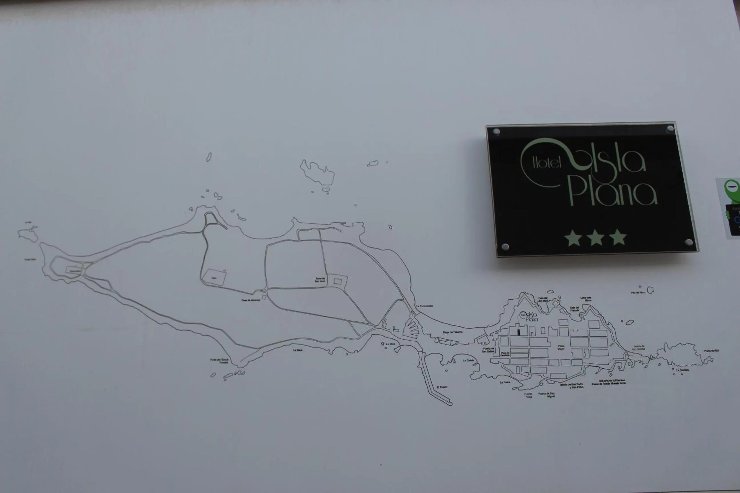 Facade/entrance in HOTEL ISLA PLANA