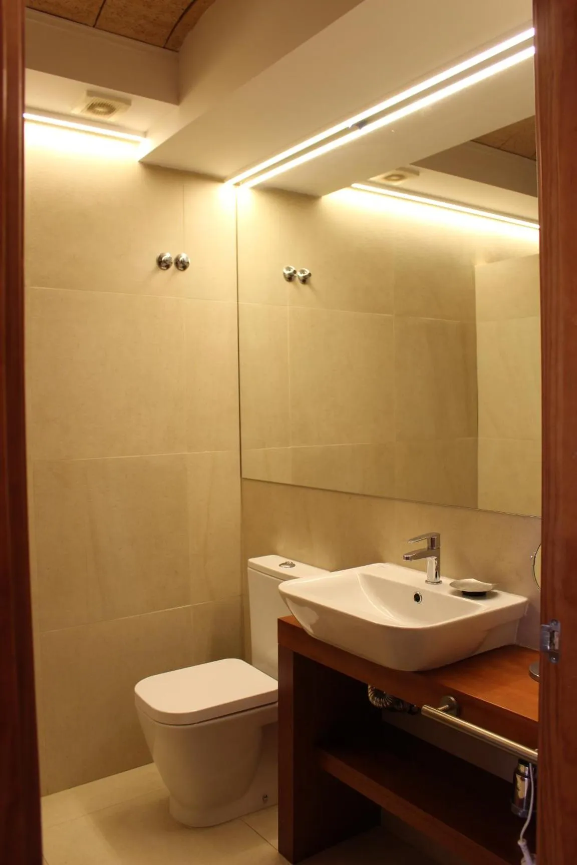 Bathroom in HOTEL ISLA PLANA