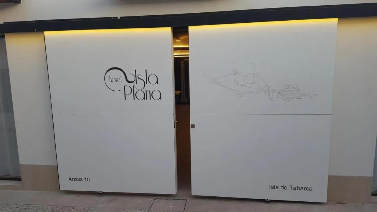 Property logo or sign in HOTEL ISLA PLANA