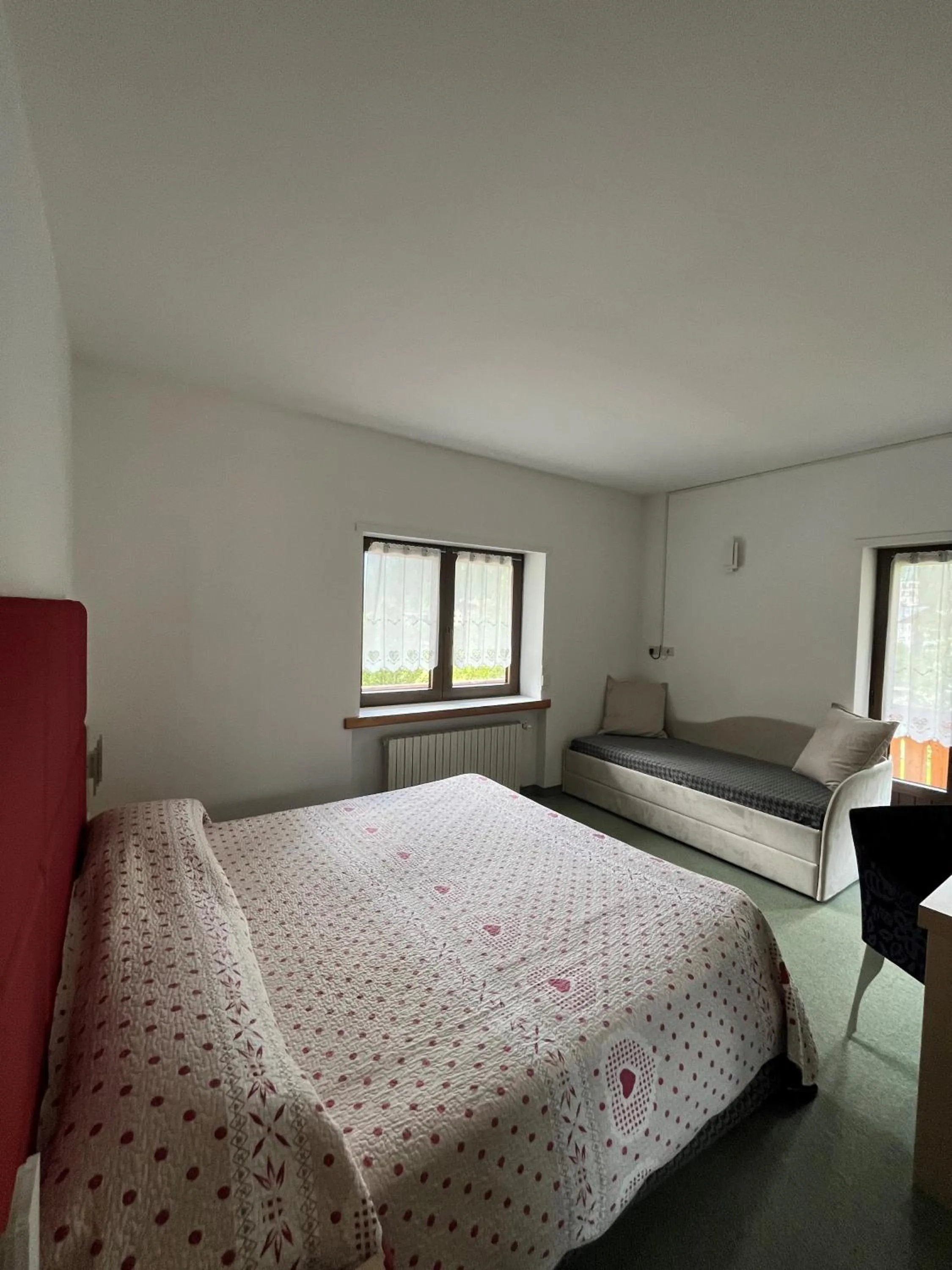 Bed in Monaco Sport Hotel